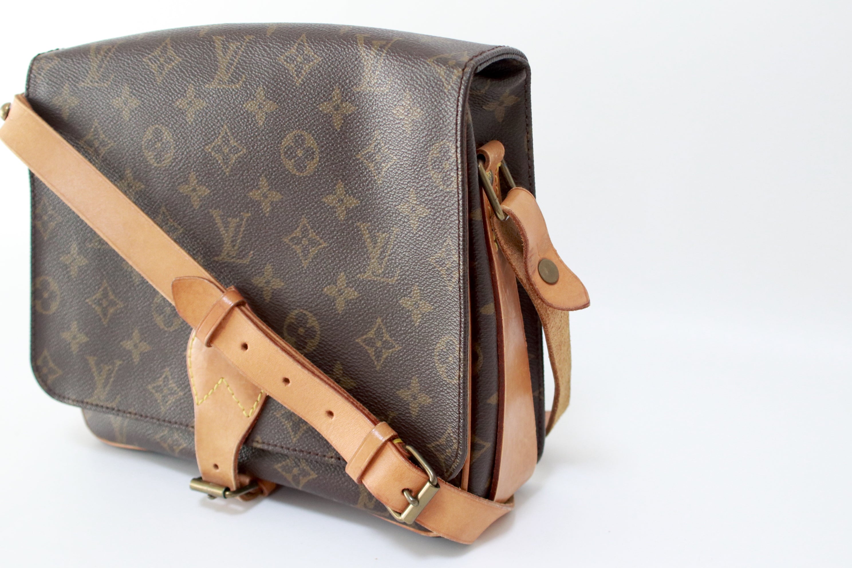 Louis Vuitton Cartouchiere GM Shoulder Bag Used (7269)