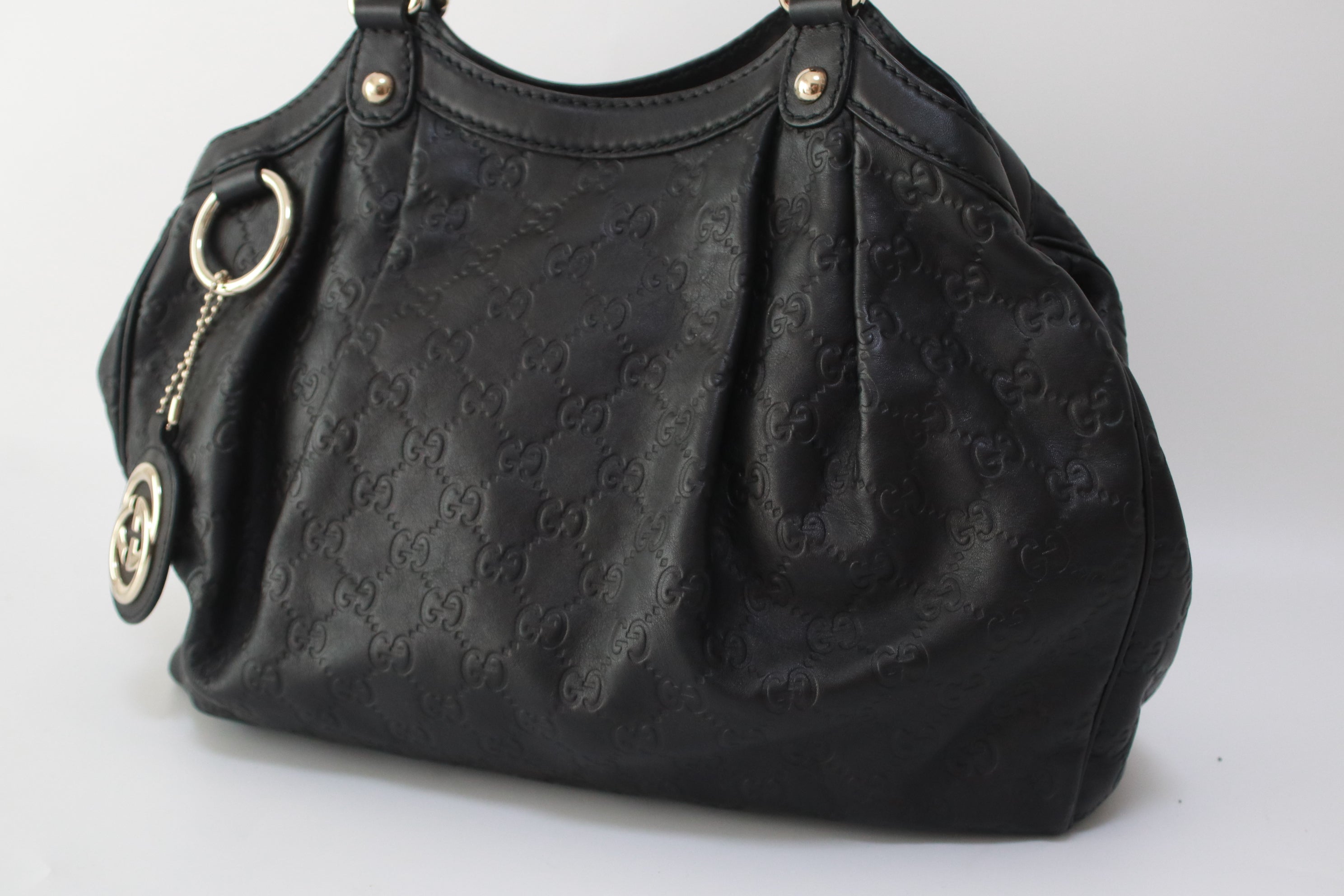 Gucci Sukey Guccisima Leather Shoulder Bag Black Used (7207)