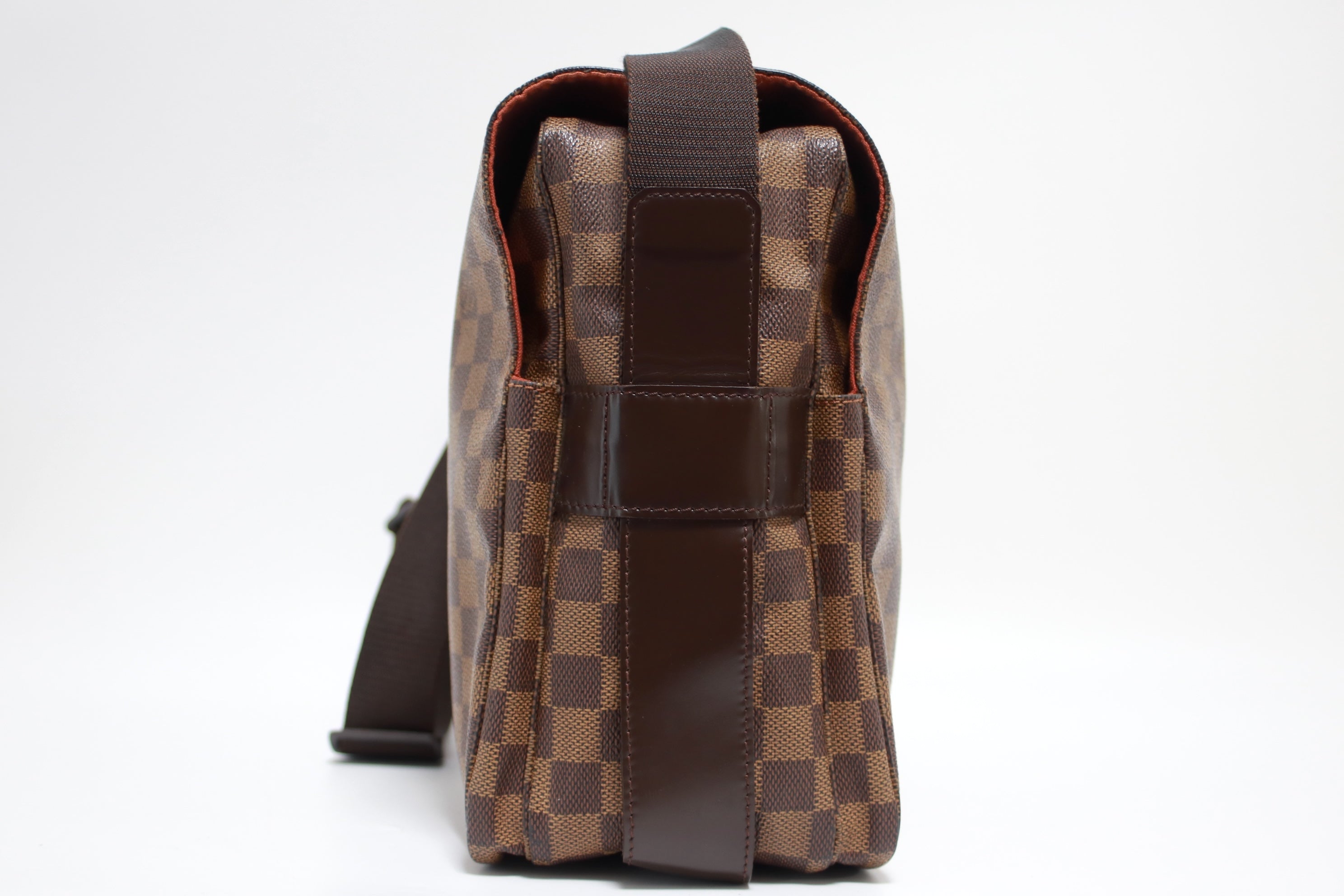 Louis Vuitton Naviglio Damier Ebene Messenger Bag Used