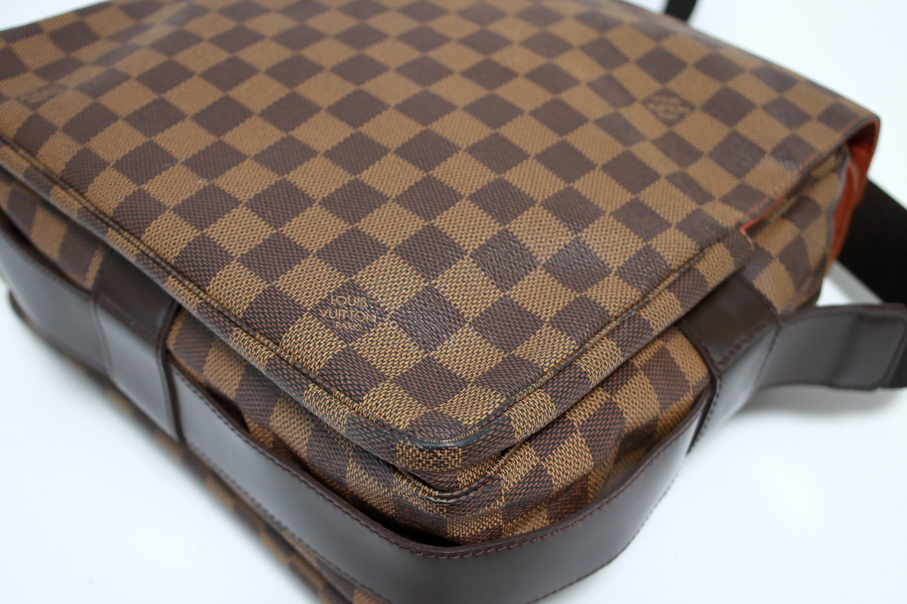 Louis Vuitton Naviglio Damier Ebene Messenger Bag Used