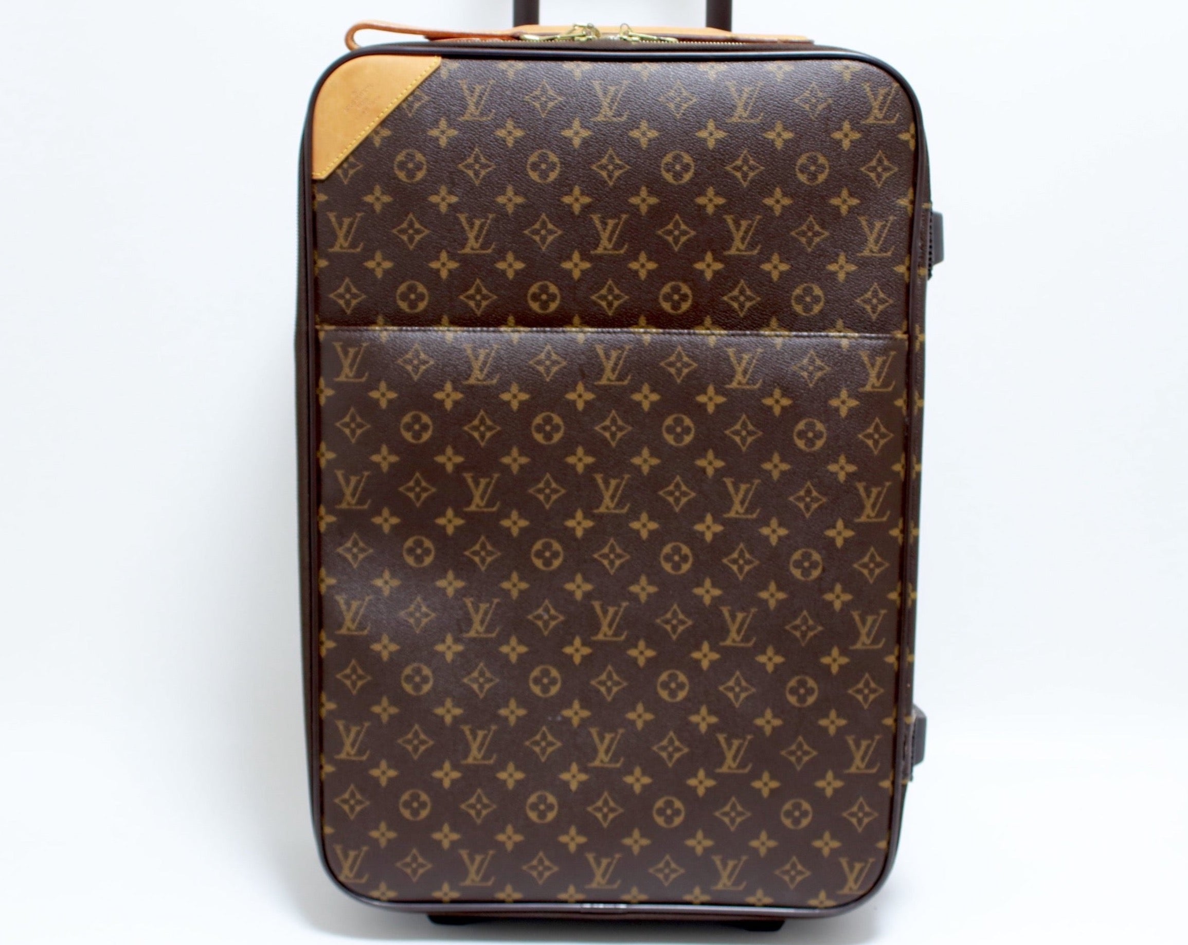 Louis Vuitton Pegase 55 Rolling Luggage Used (5251)