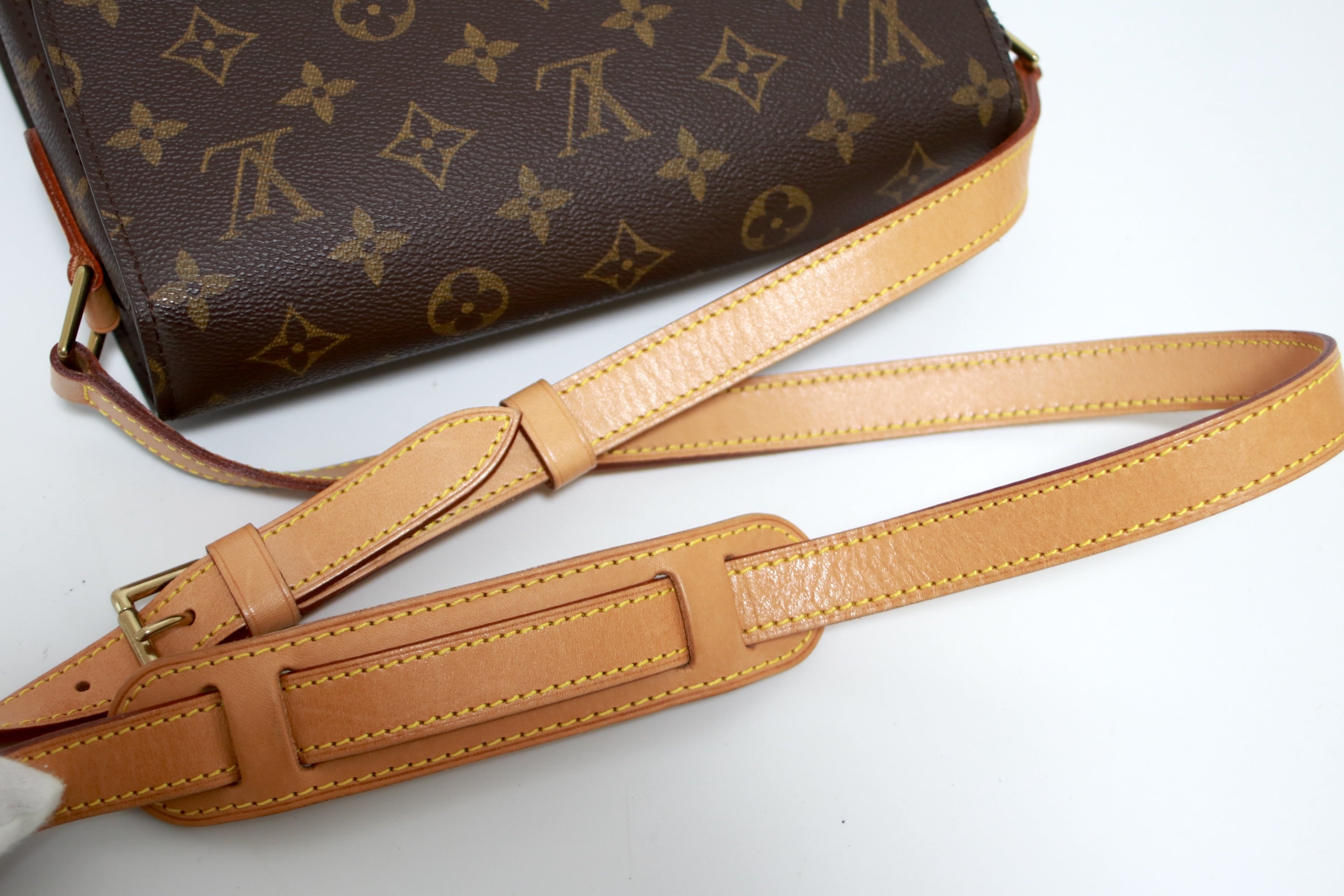 Louis Vuitton Saint Cloud GM Shoulder Bag Used