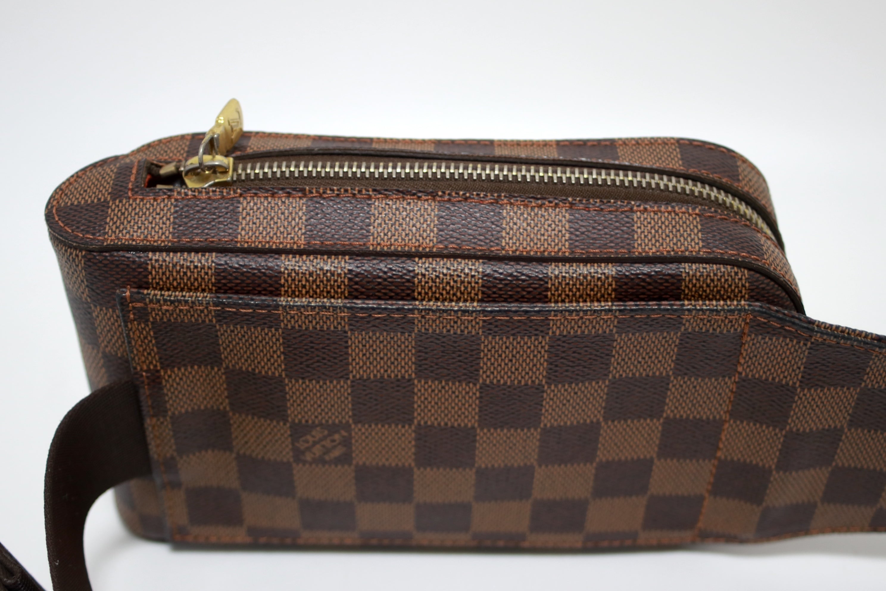 Louis Vuitton Geronimo Damier Ebene Body Bag Used