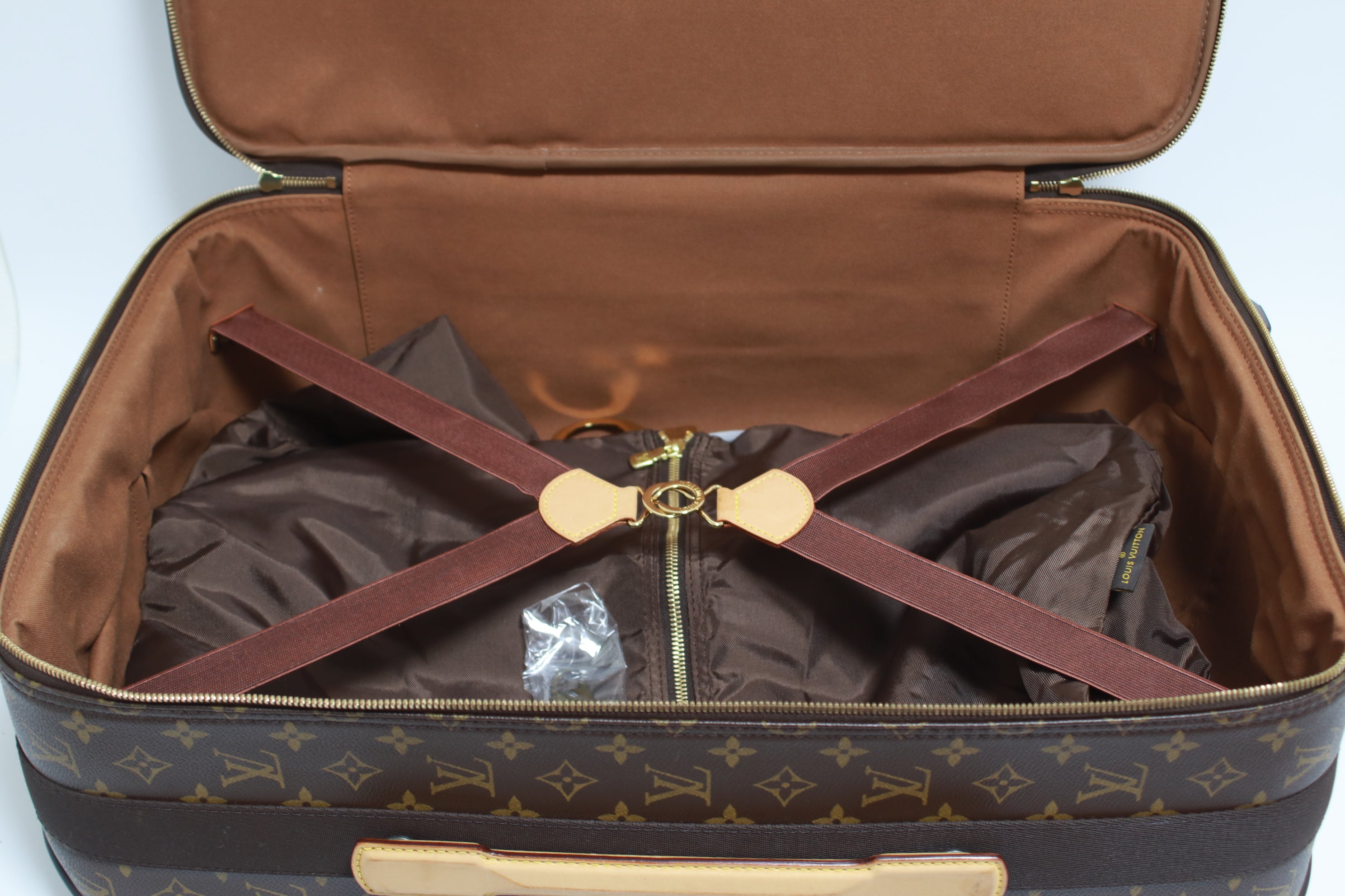 Louis Vuitton Pegase 55 Rolling Luggage Used