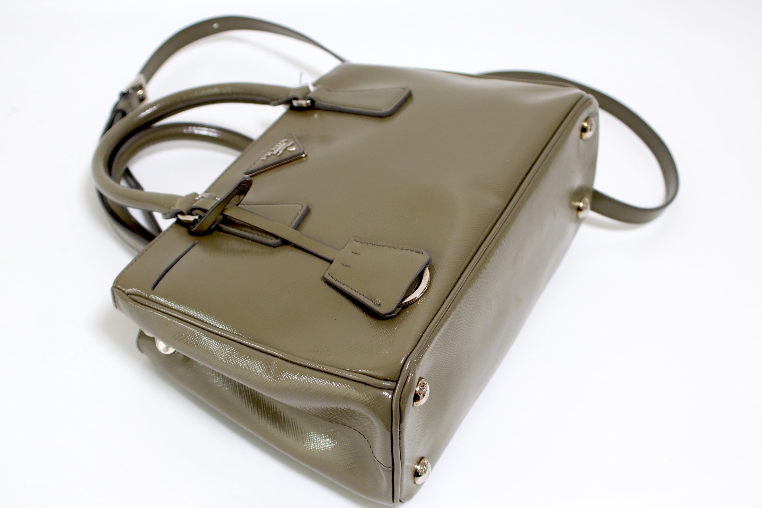 Borsa a mano Prada Galleria Olive/Khaki usata 