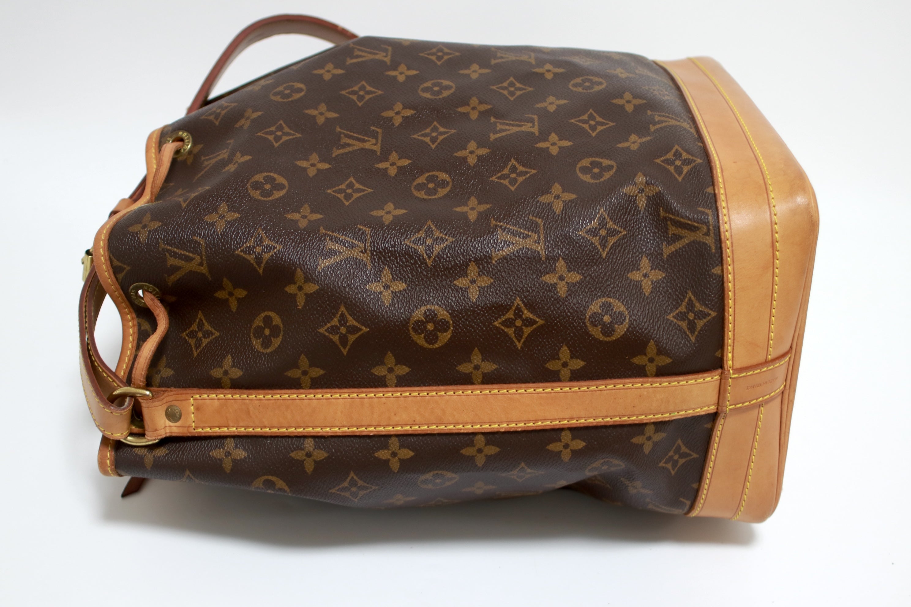 Borsa a tracolla a secchiello Louis Vuitton Noe GM usata