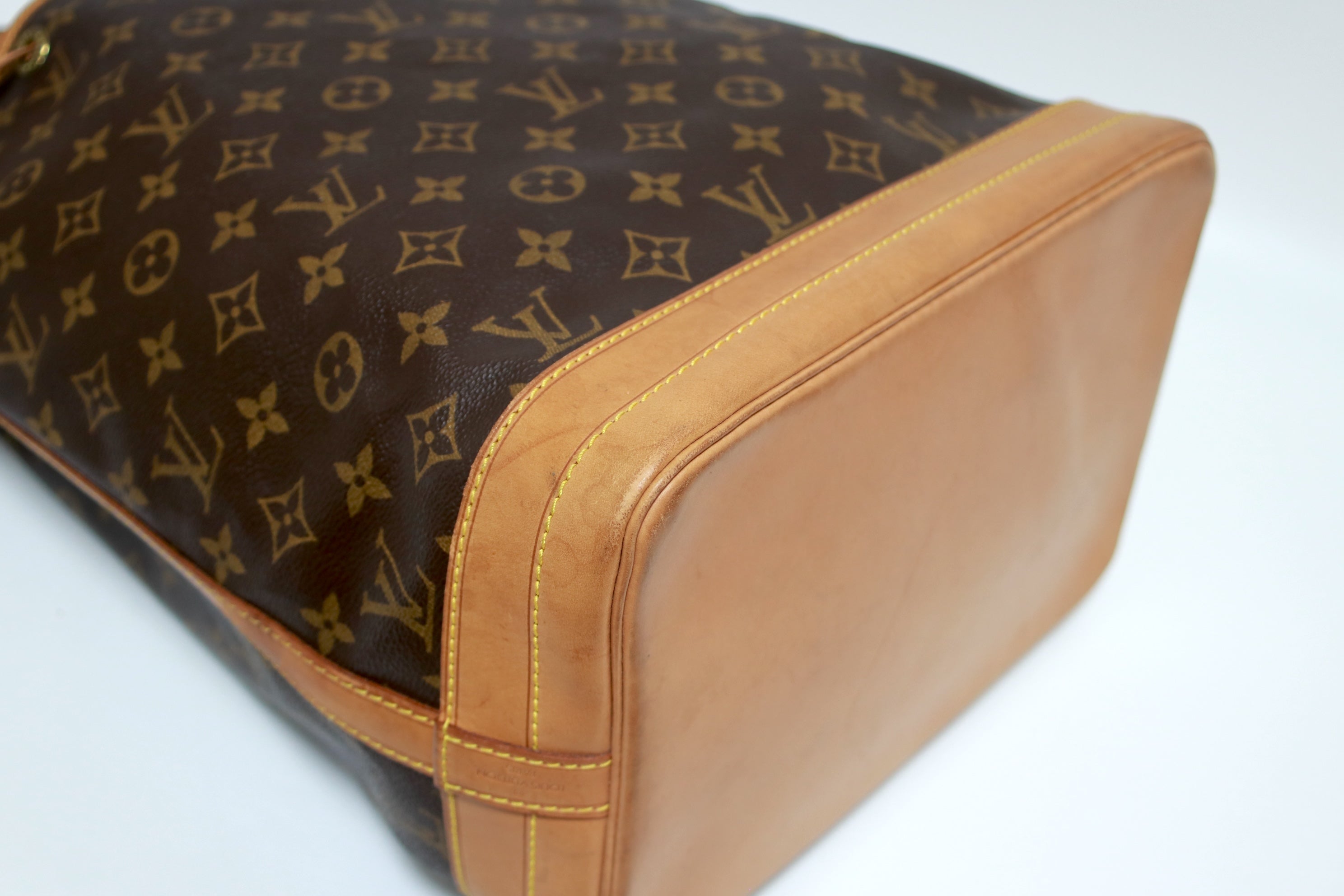 Louis Vuitton Noe GM Bucket Shoulder Bag Used