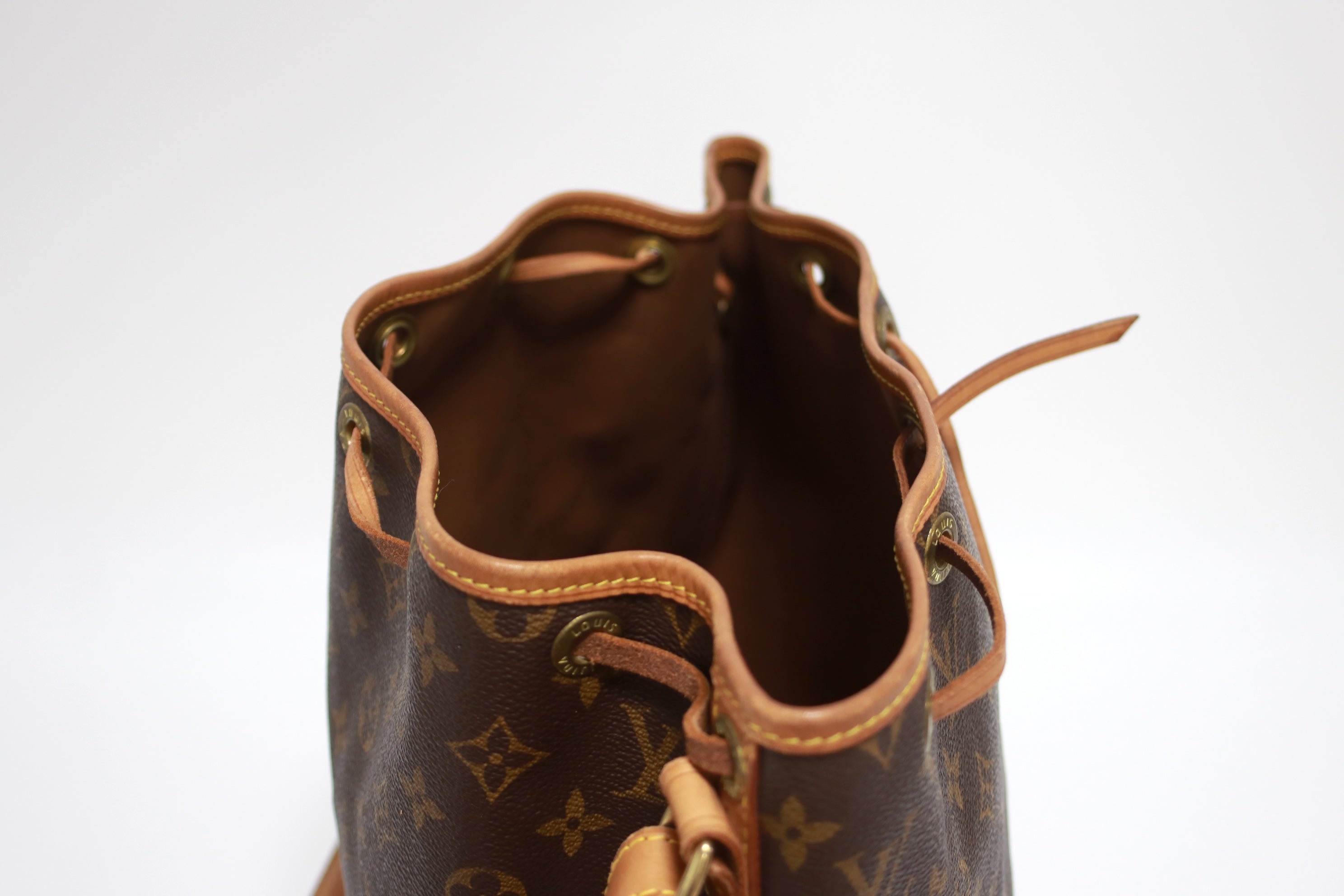 Louis Vuitton Noe GM Bucket Shoulder Bag Used (8261)