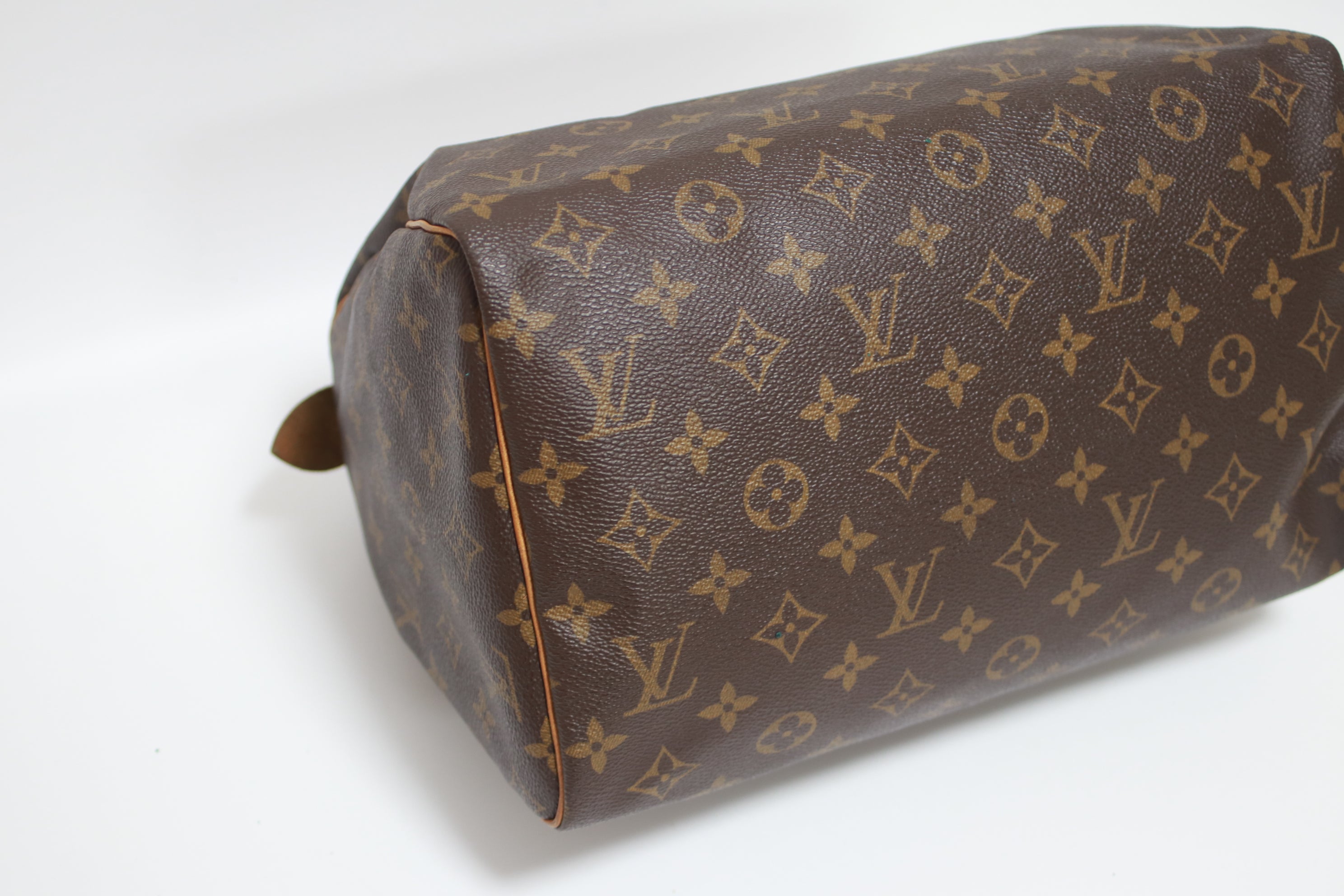 Louis Vuitton Speedy 30 Handbag Used (8255)