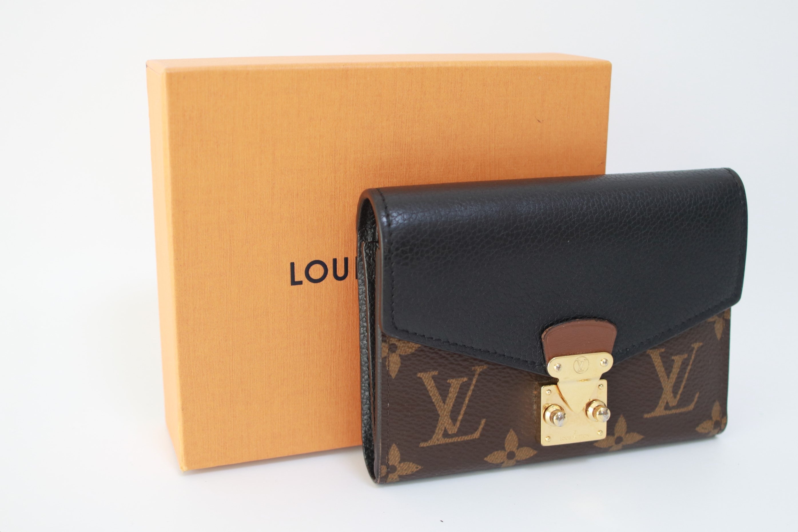 Preloved louis vuitton compact purchases wallet