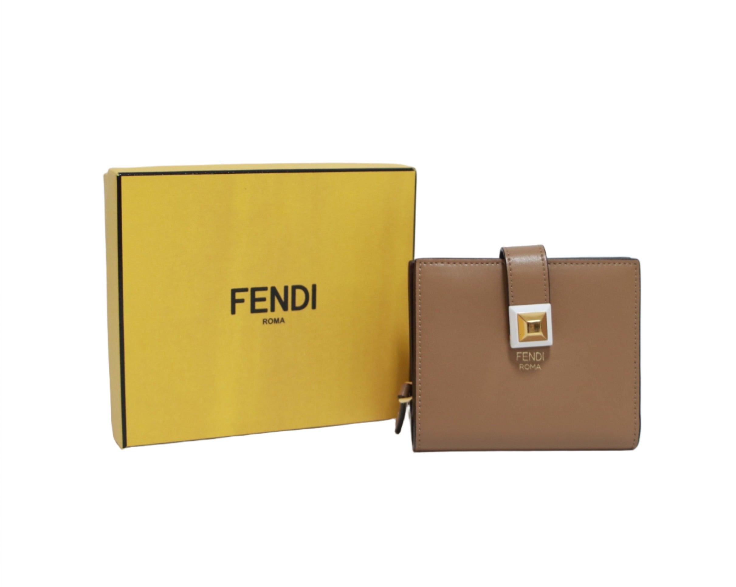 Fendi Compact Wallet Used (8172)