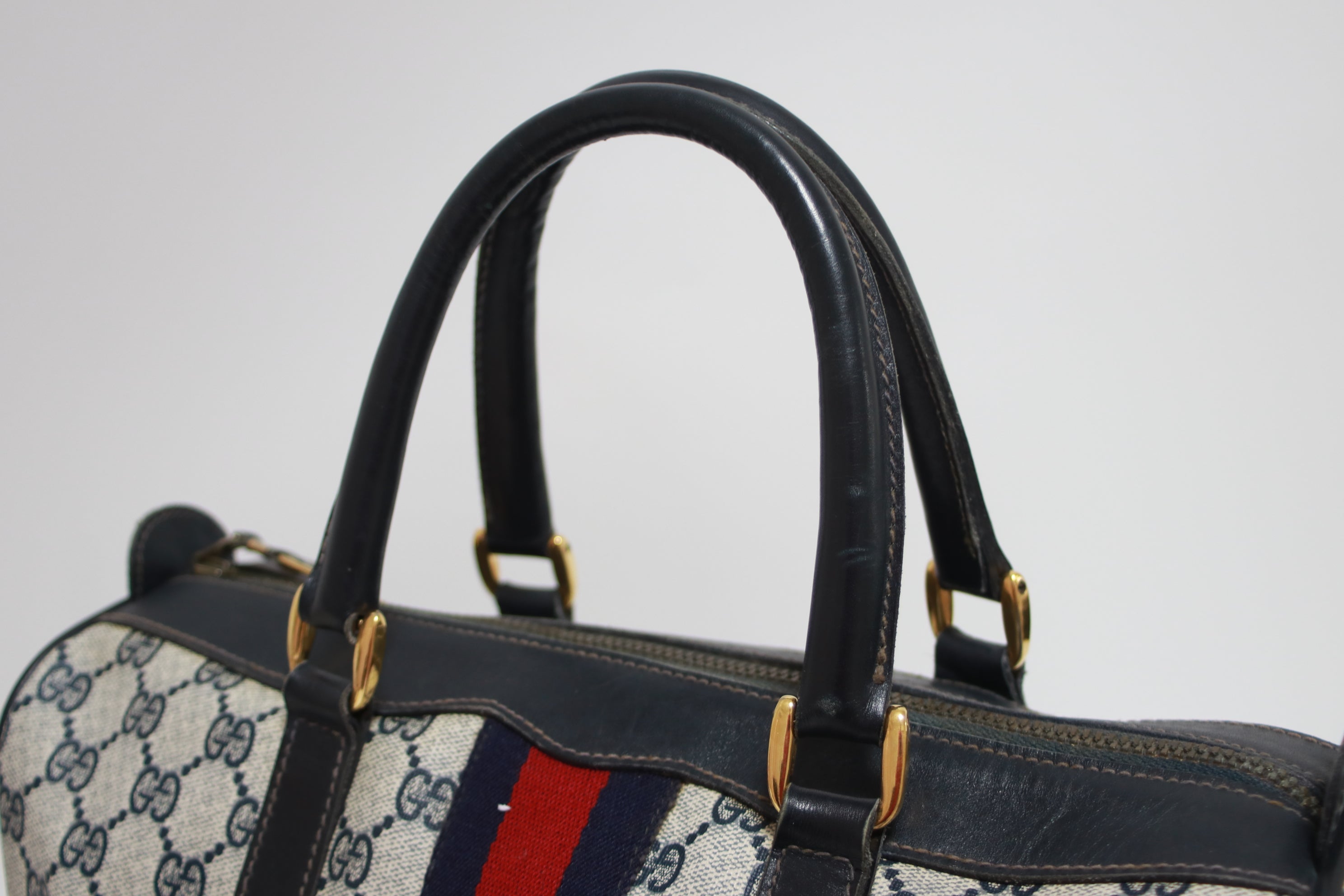 Boston Gucci Handbag Used (8335)