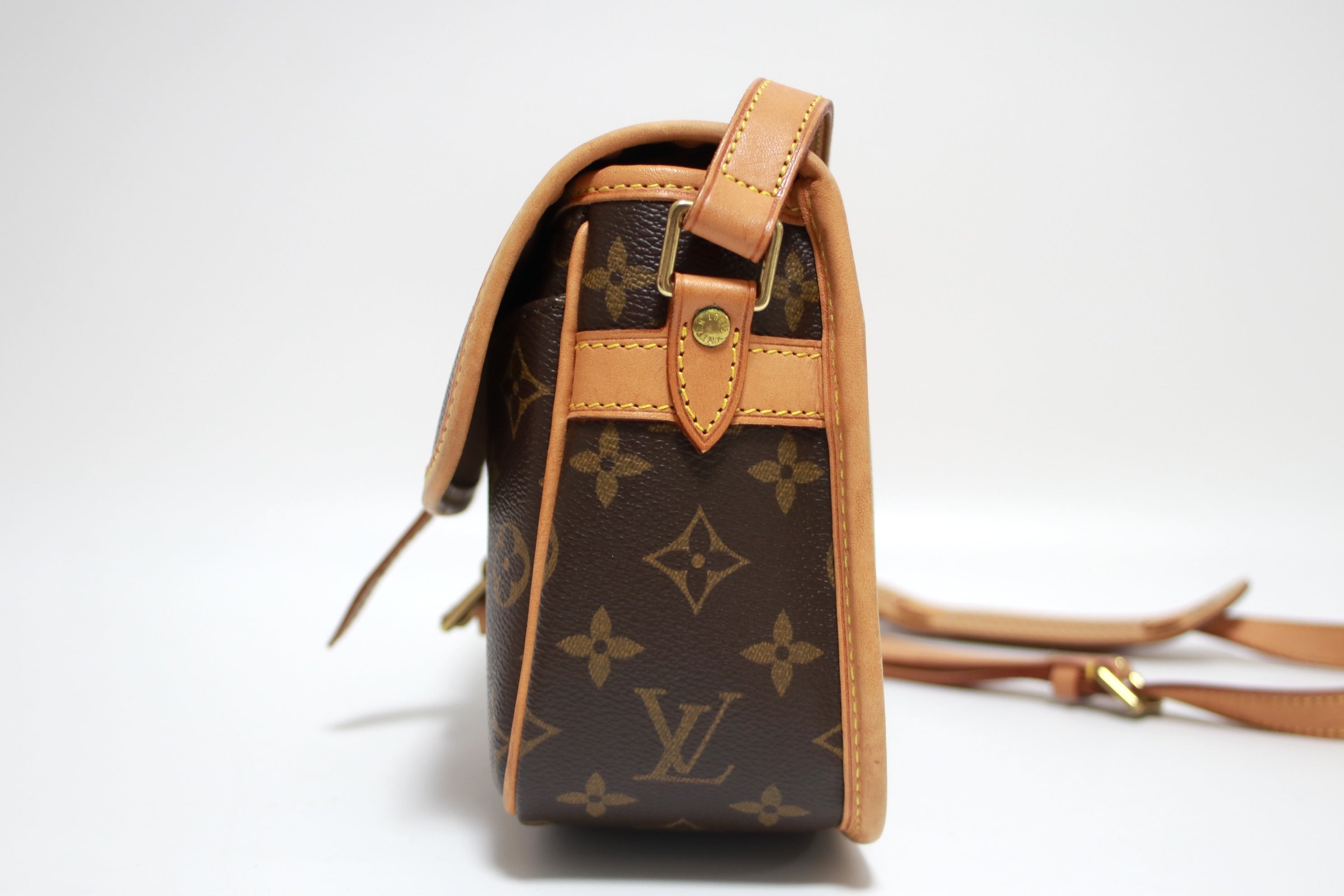 Louis Vuitton Sologne Shoulder Bag (8351)