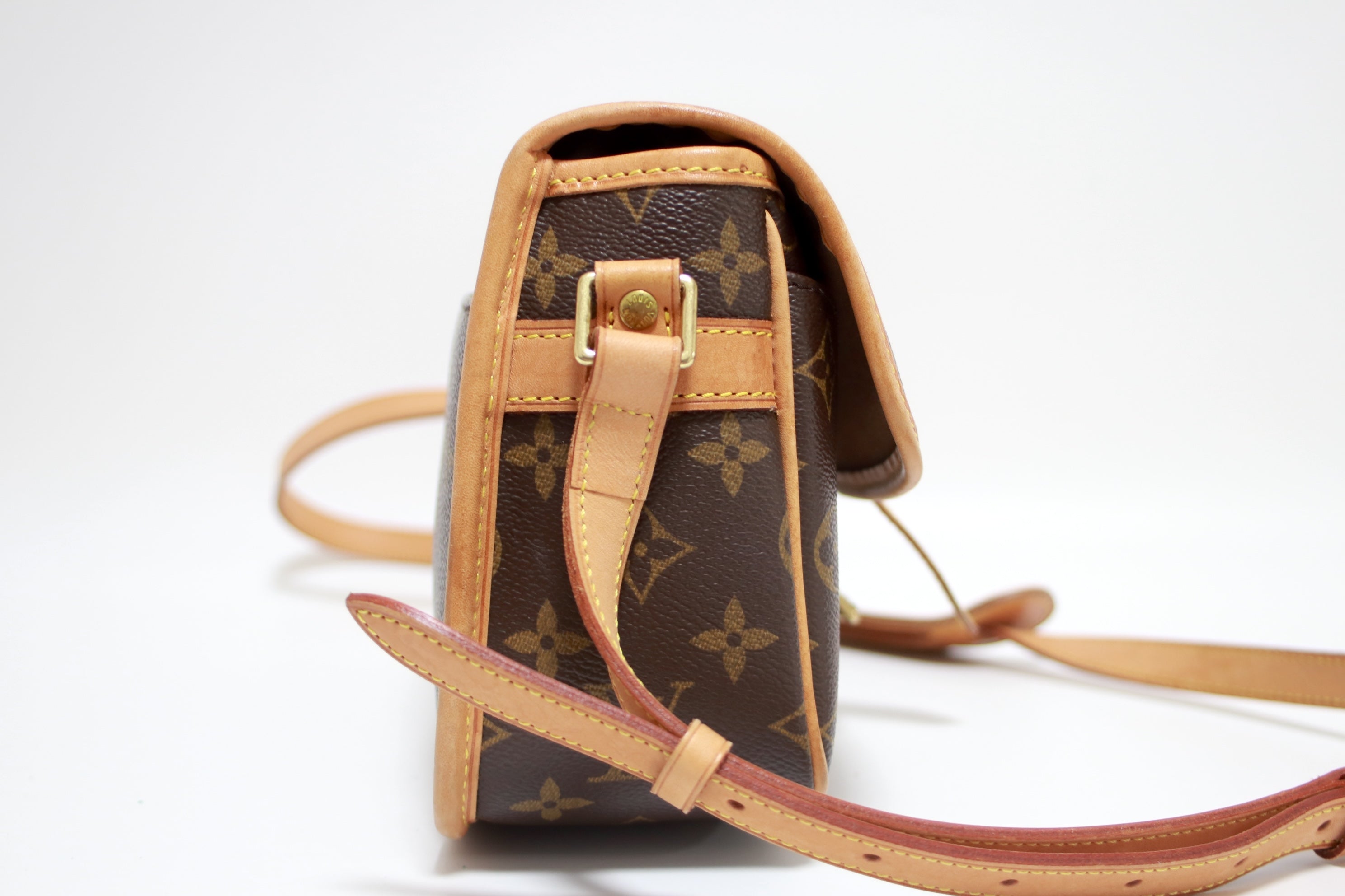 Louis Vuitton Sologne Shoulder Bag (8351)