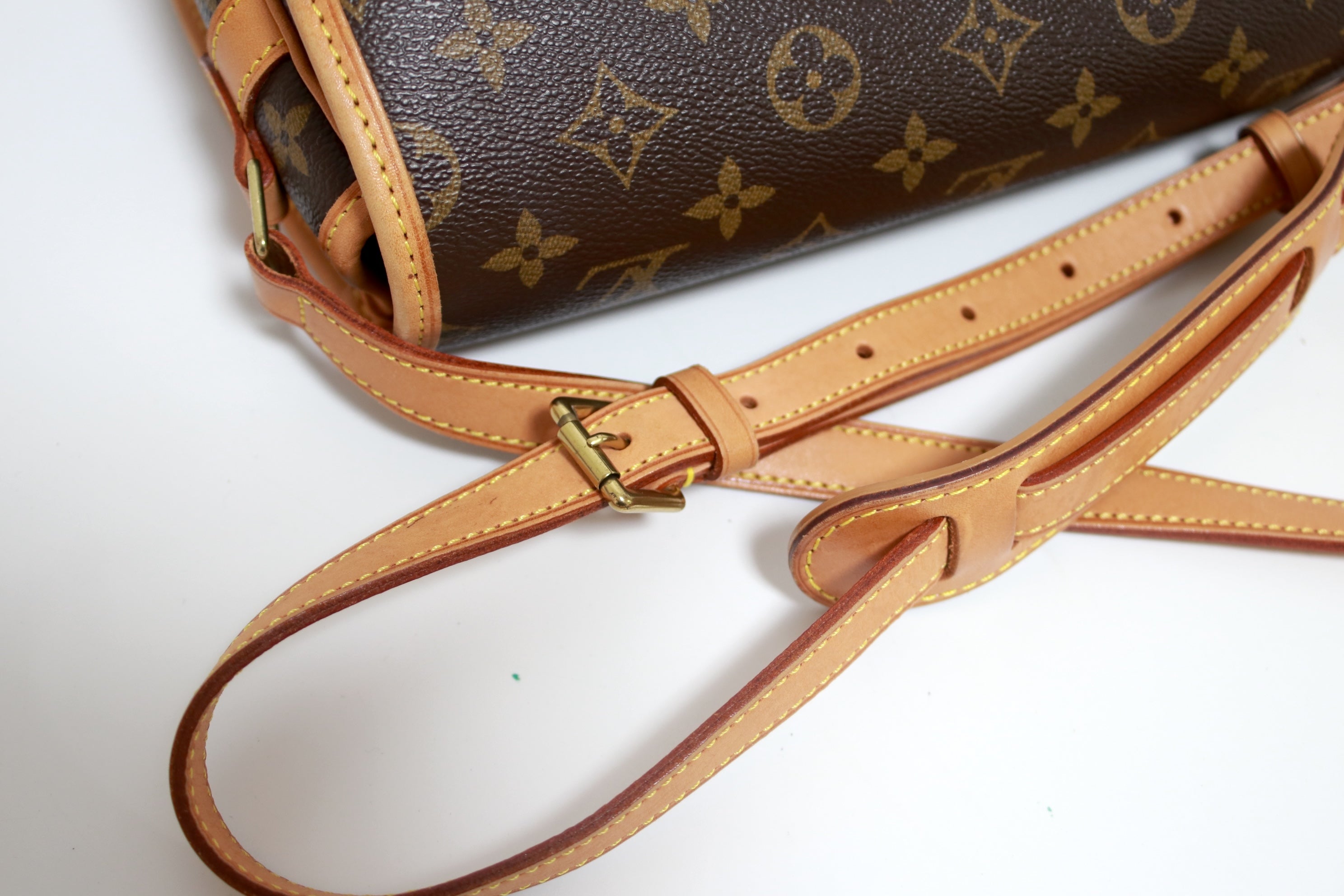 Louis Vuitton Sologne Shoulder Bag (8351)