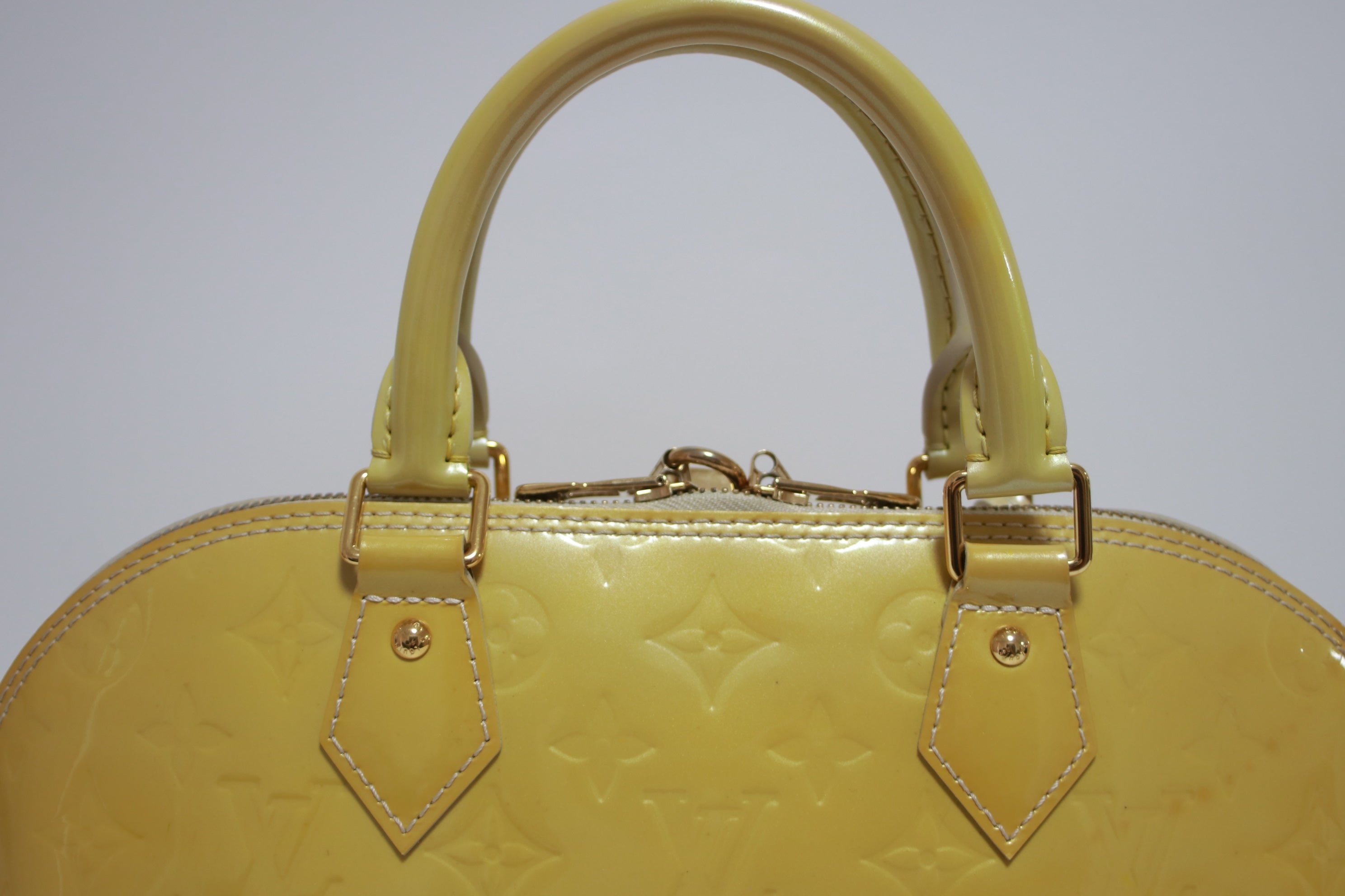 Louis Vuitton Alma PM Vernis Yellow Handbag Used (8366)