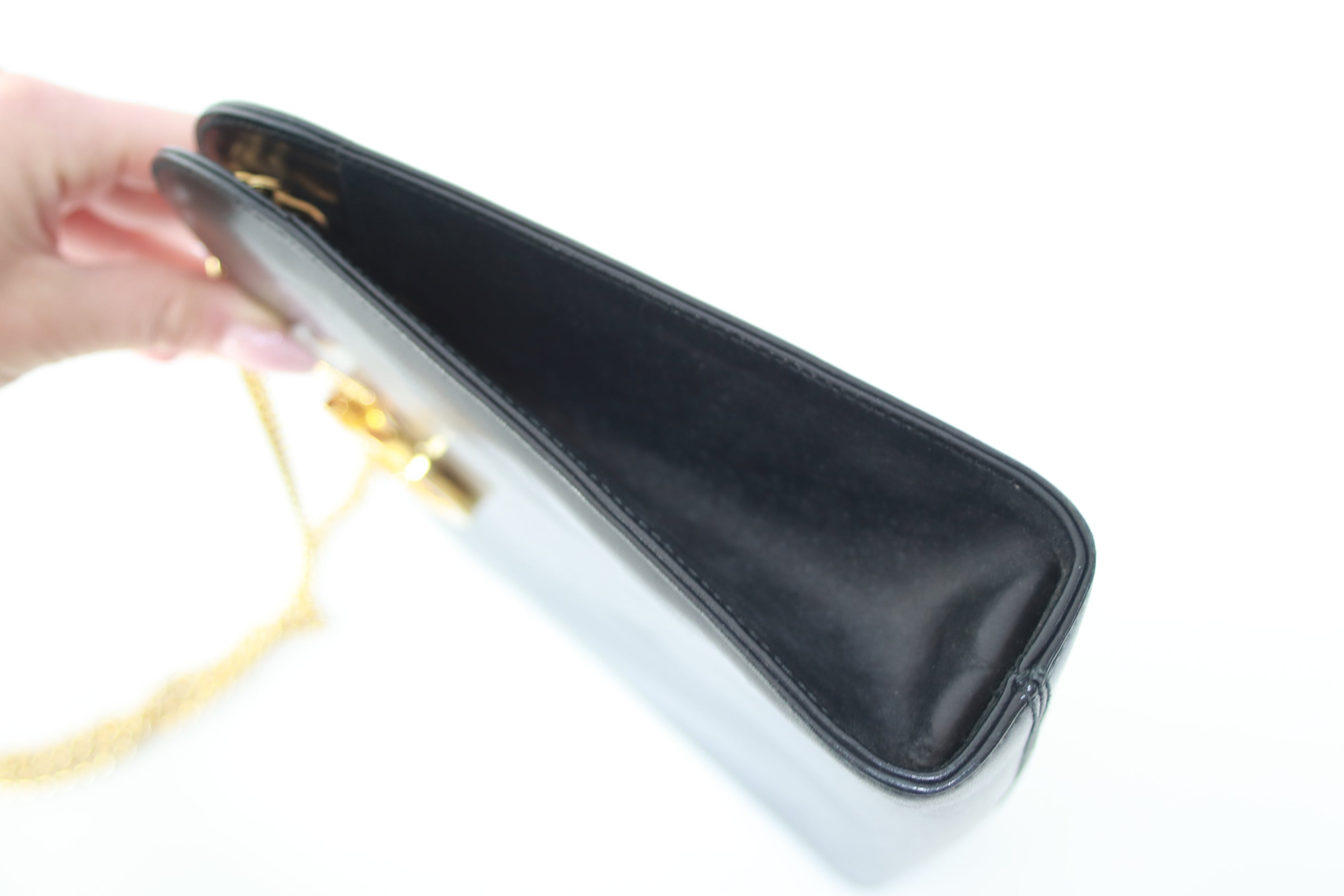 Ferragamo Chain Shoulder Bag Black Used (6918)