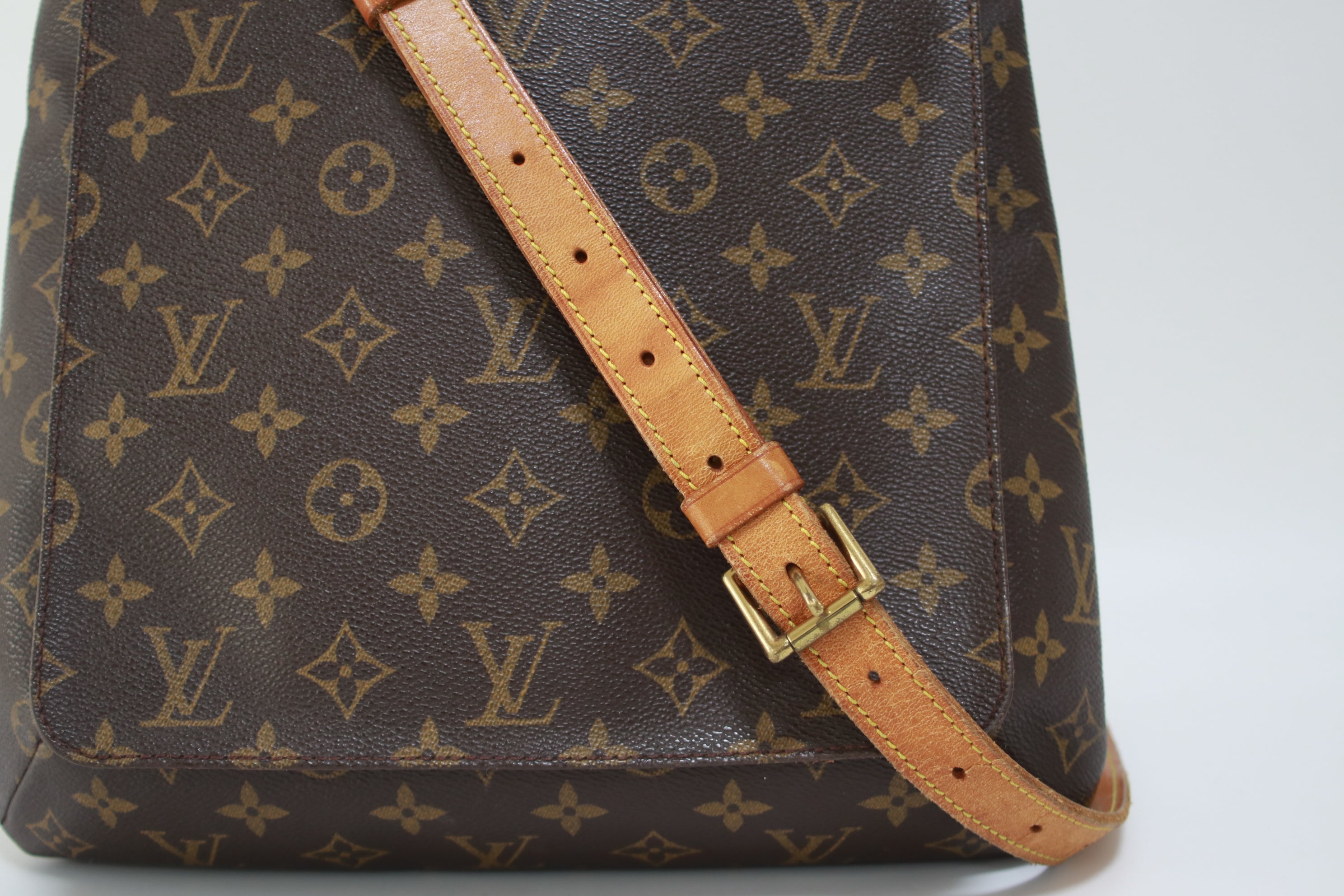 Louis Vuitton Musette Shoulder Bag Used (7324)