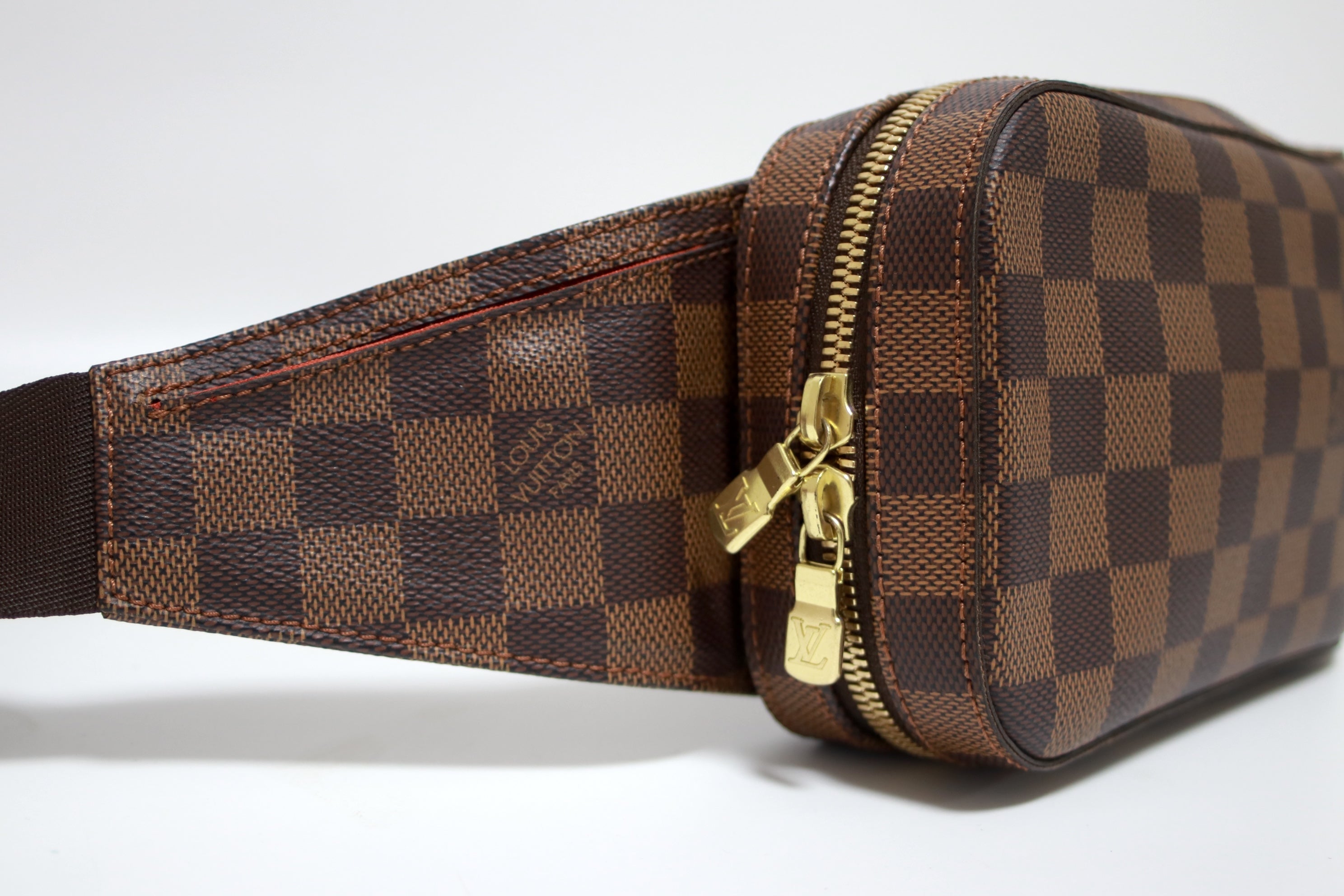 Louis Vuitton Geronimo Body/Belt Bag Used