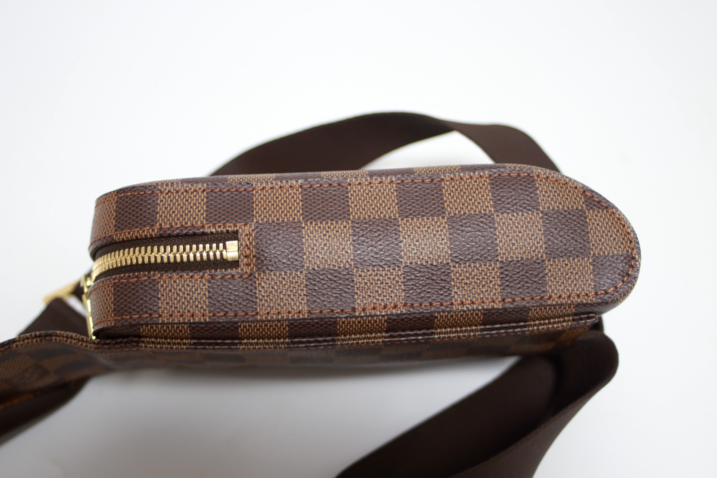 Louis Vuitton Geronimo Body/Belt Bag Used