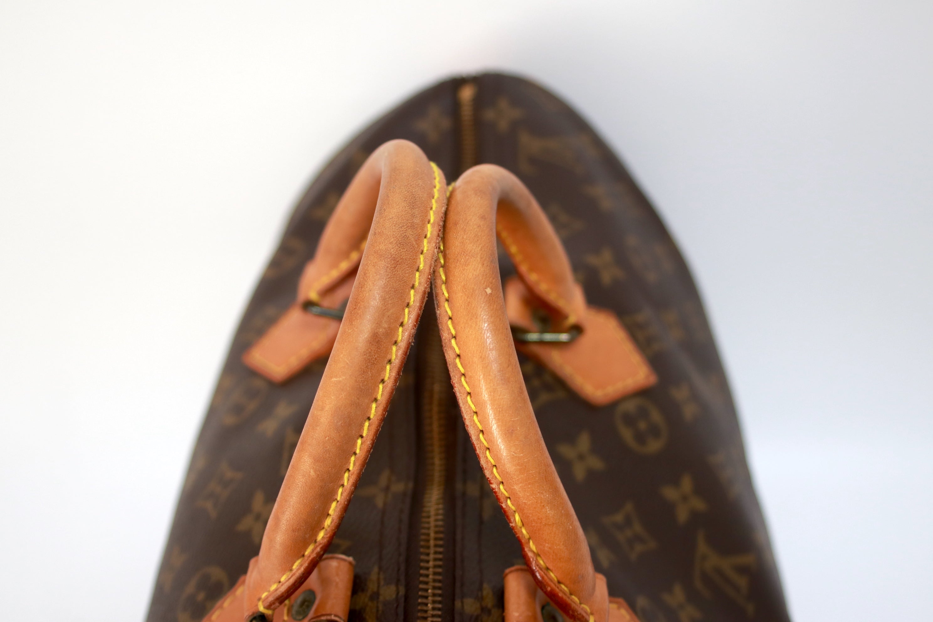 Louis Vuitton Speedy 40 Handbag Used