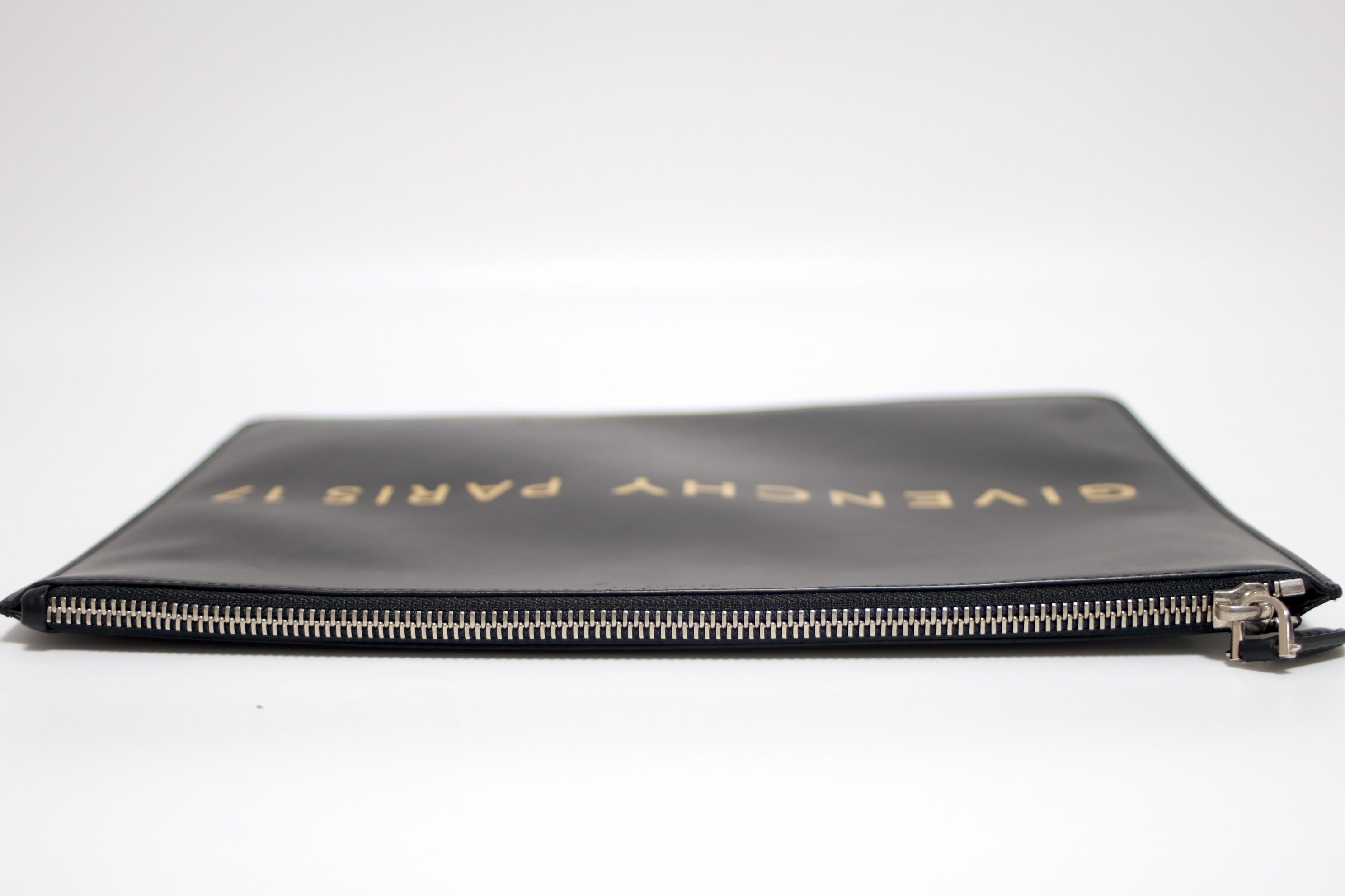 Givenchy Clutch Used (8393)