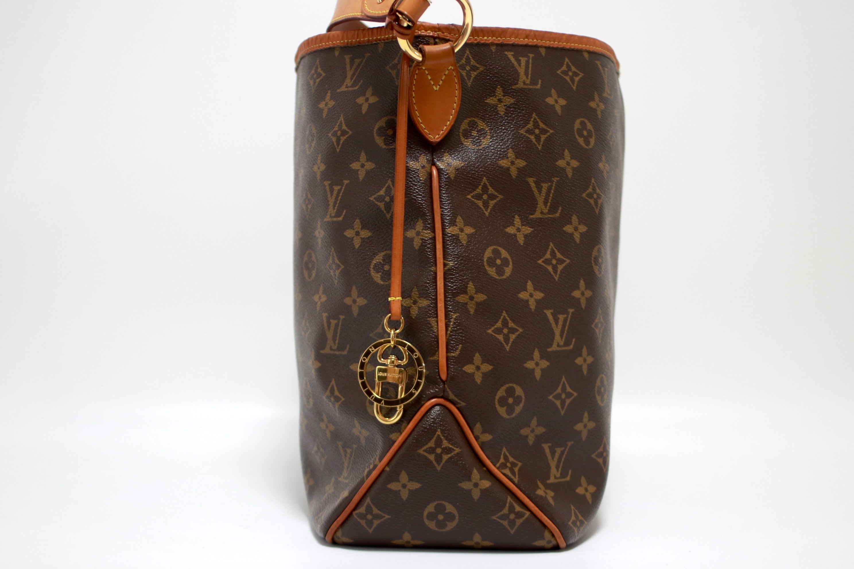 Louis Vuitton Delightful MM Hobo Bag Used