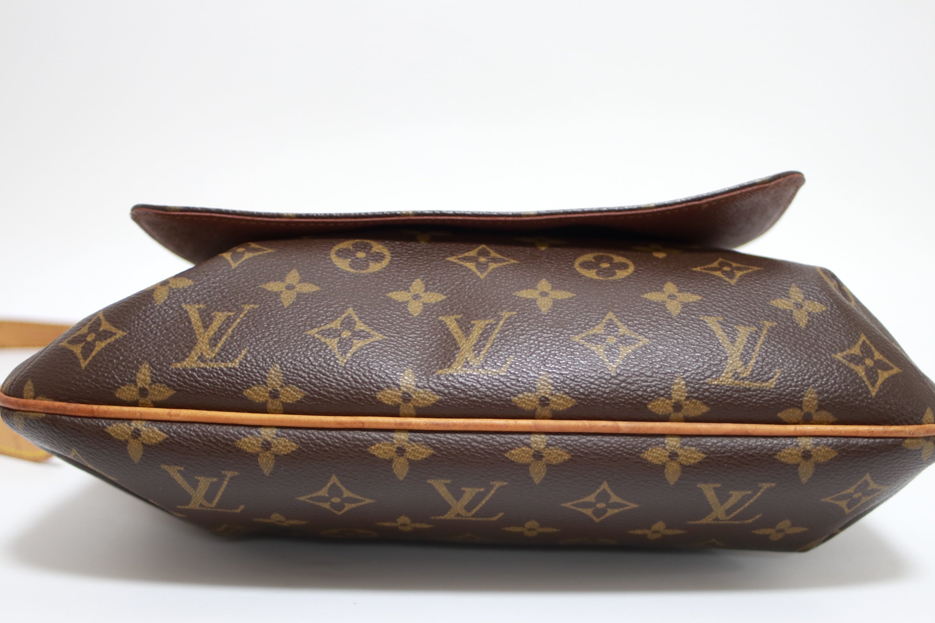 Louis Vuitton Musette Shoulder Bag Used