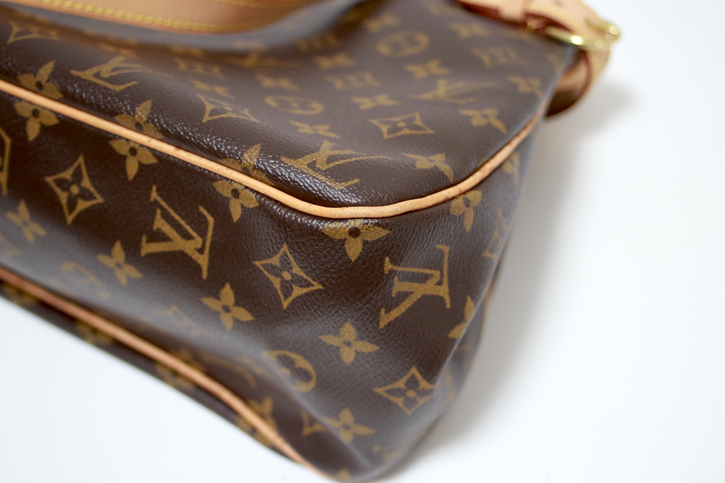 Louis Vuitton Batignolles Horizontal Shoulder Bag Used