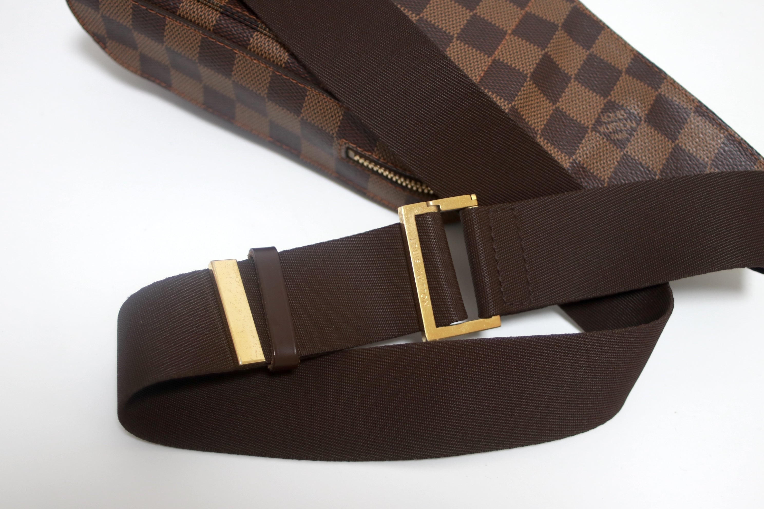 Louis Vuitton Geronimo Crossbody Bag Used