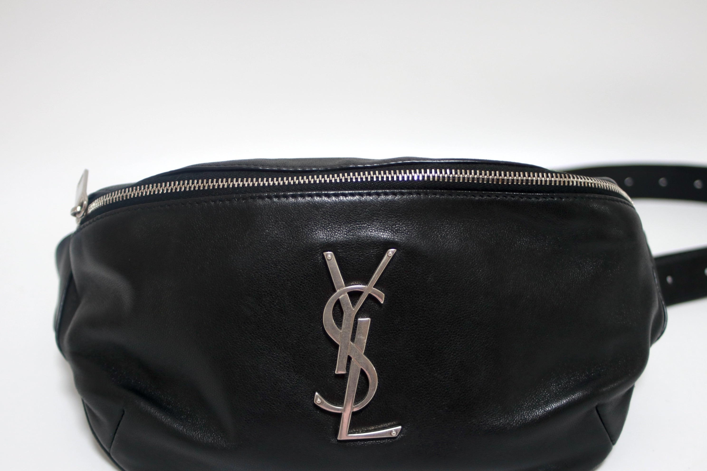 Yves Saint Laurent Classic Crossbody Belt Bag Used