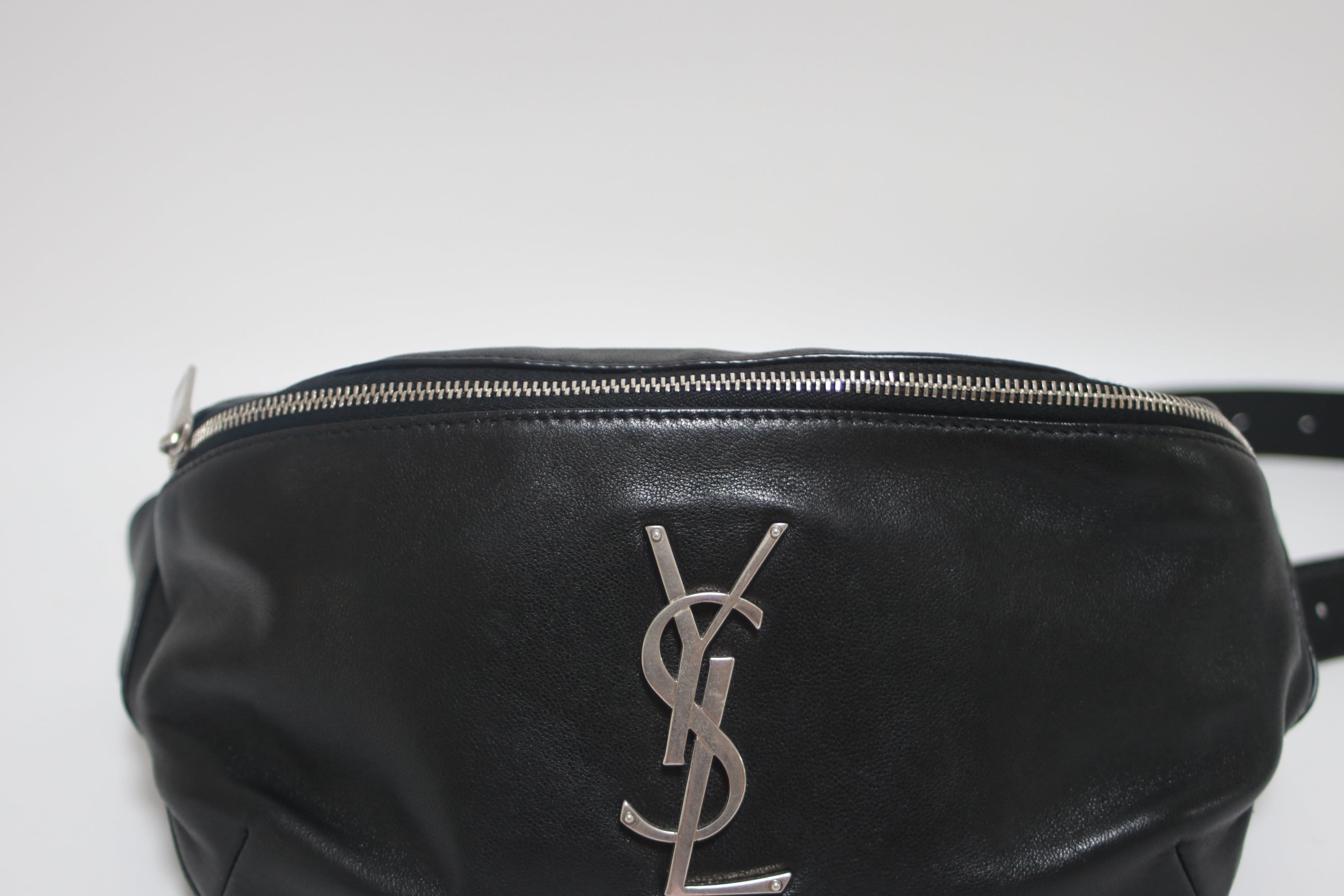 Yves Saint Laurent Classic Crossbody Belt Bag Used