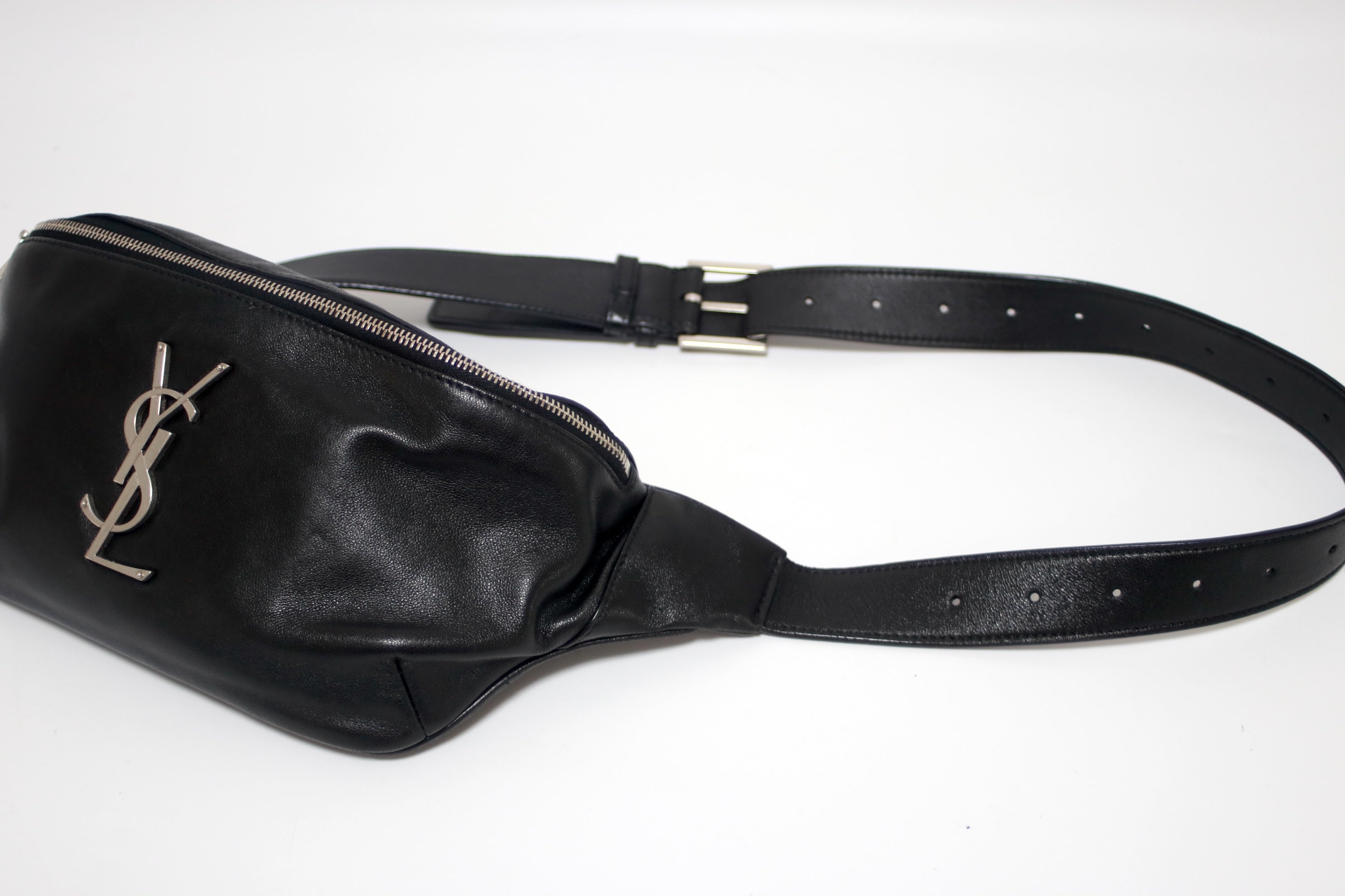 Yves Saint Laurent Classic Crossbody Belt Bag Used