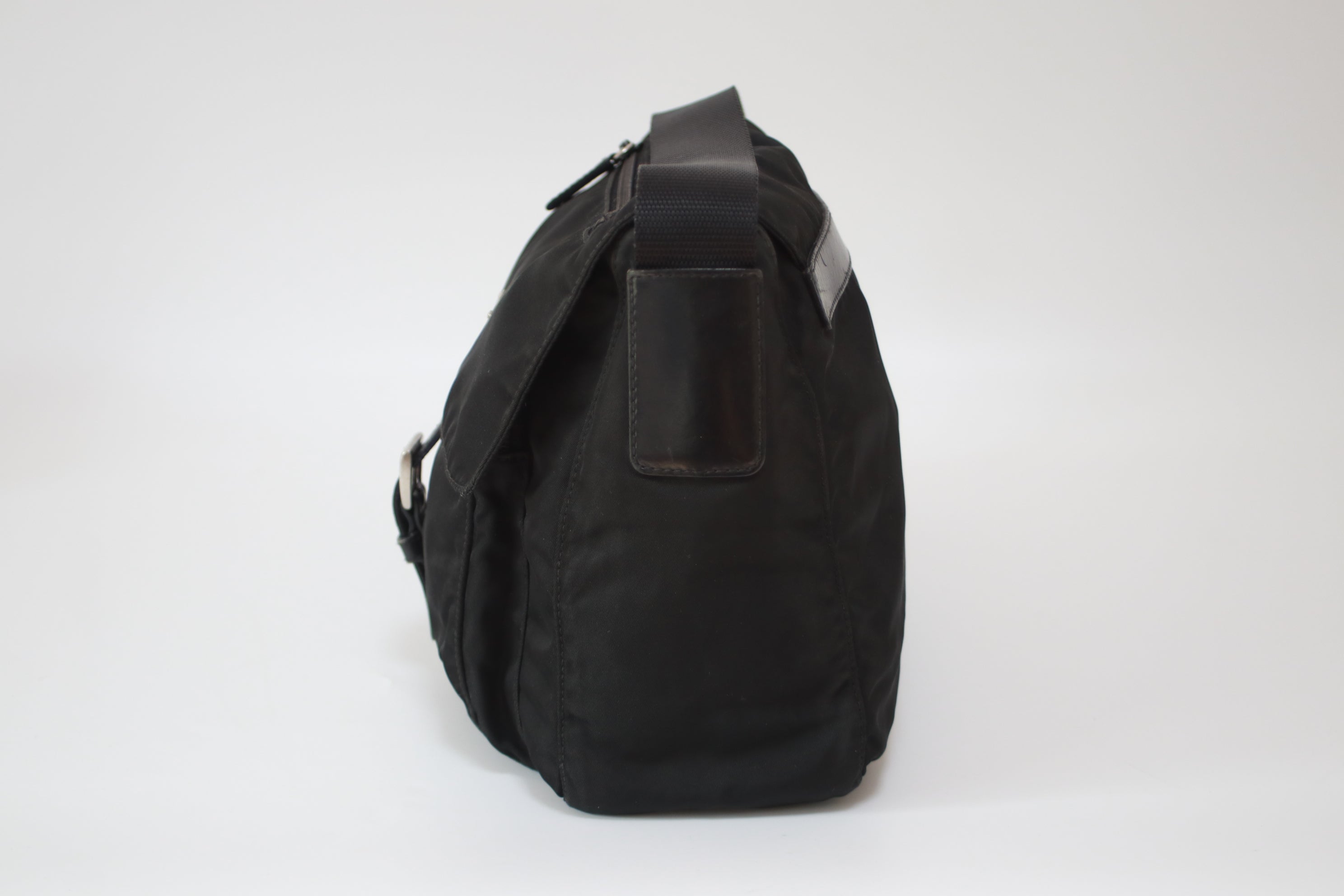 Prada Nylon Crossbody Bag Used (7490)
