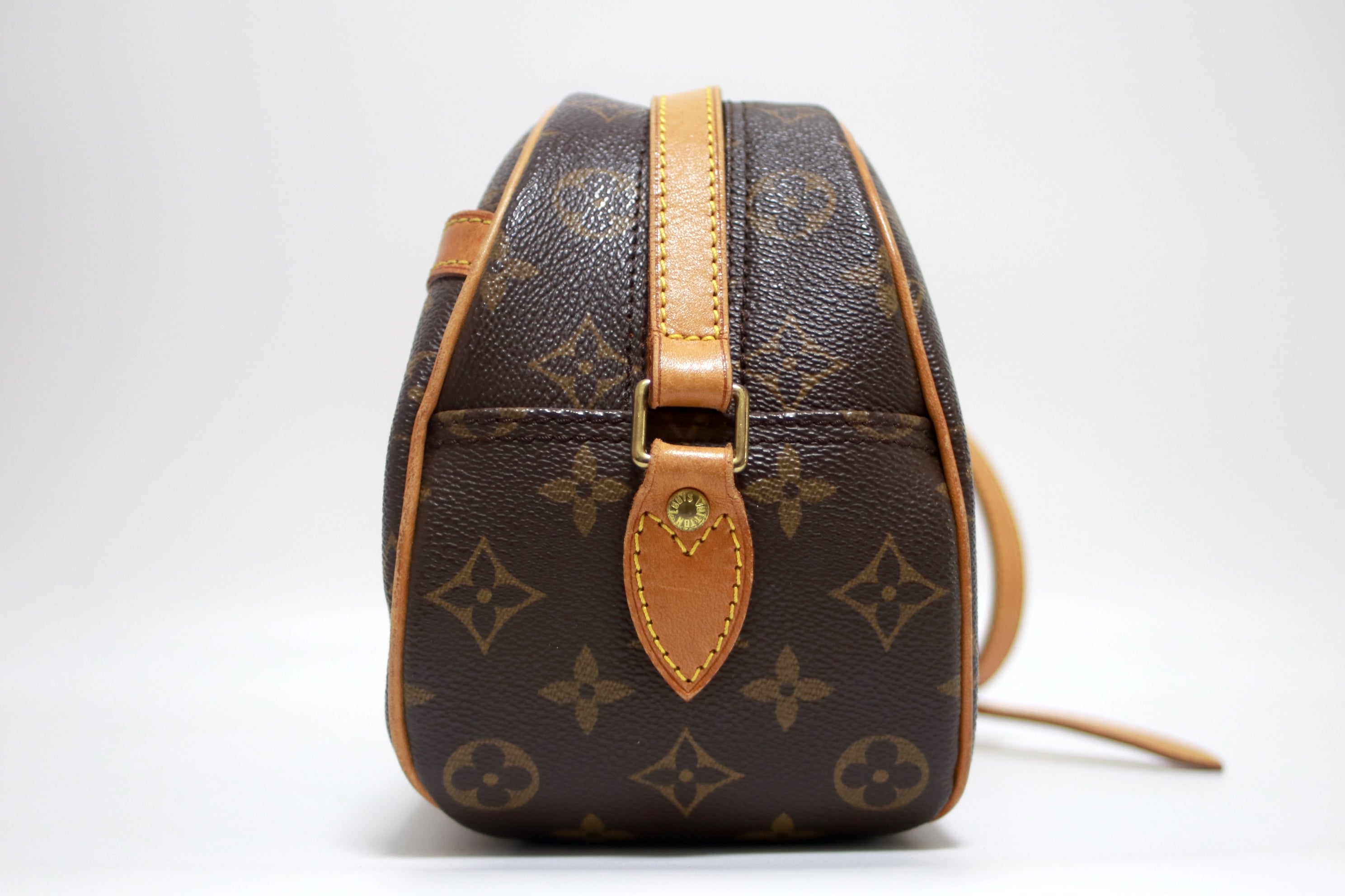 Louis Vuitton Blois Shoulder Bag Used