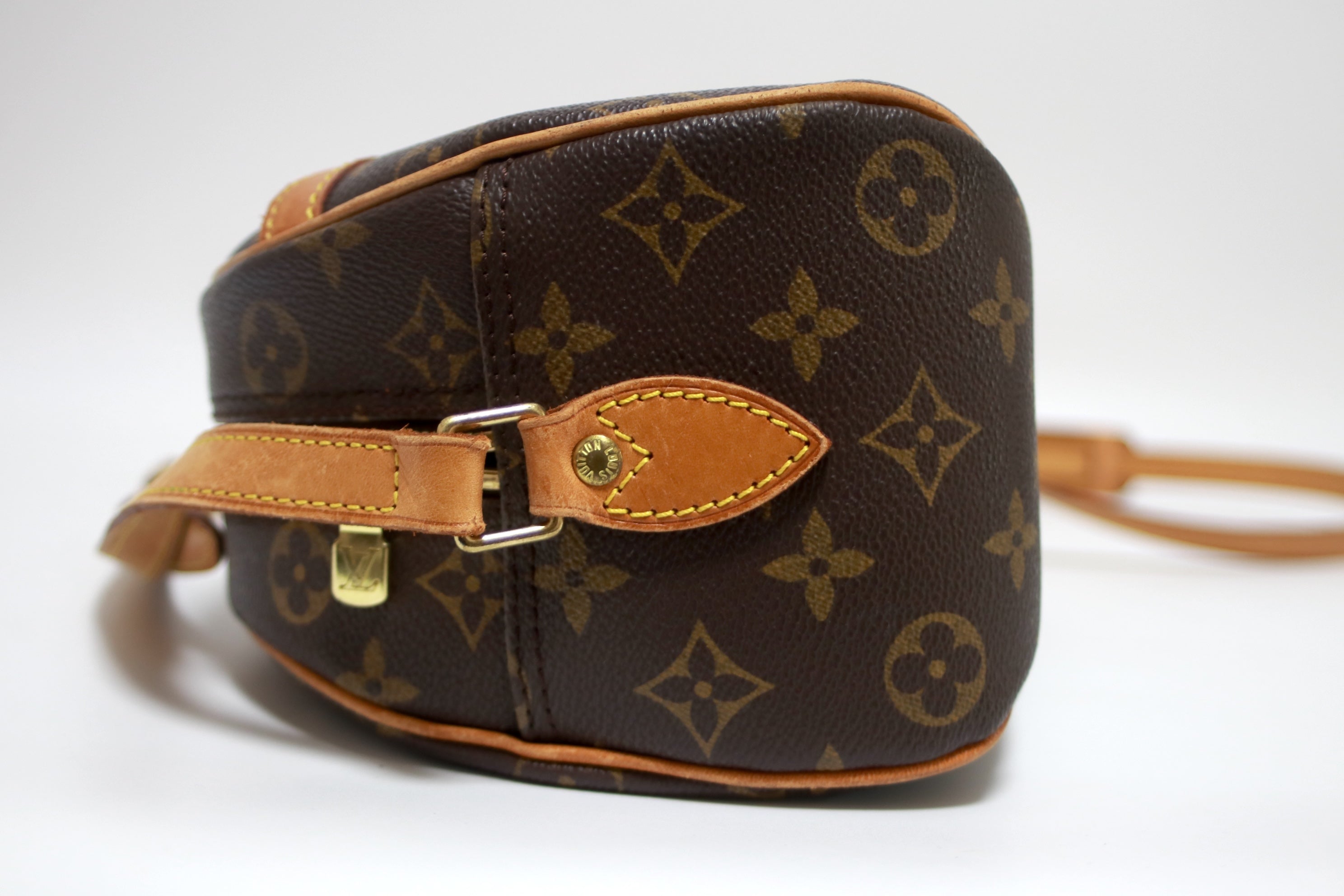 Louis Vuitton Blois Shoulder Bag Used