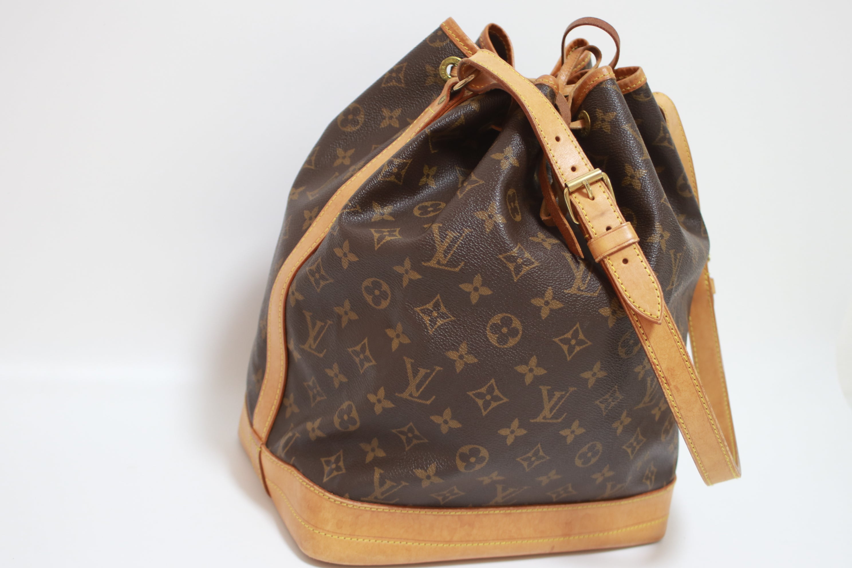 Louis Vuitton Noe GM Shoulder Bag Used (7523)