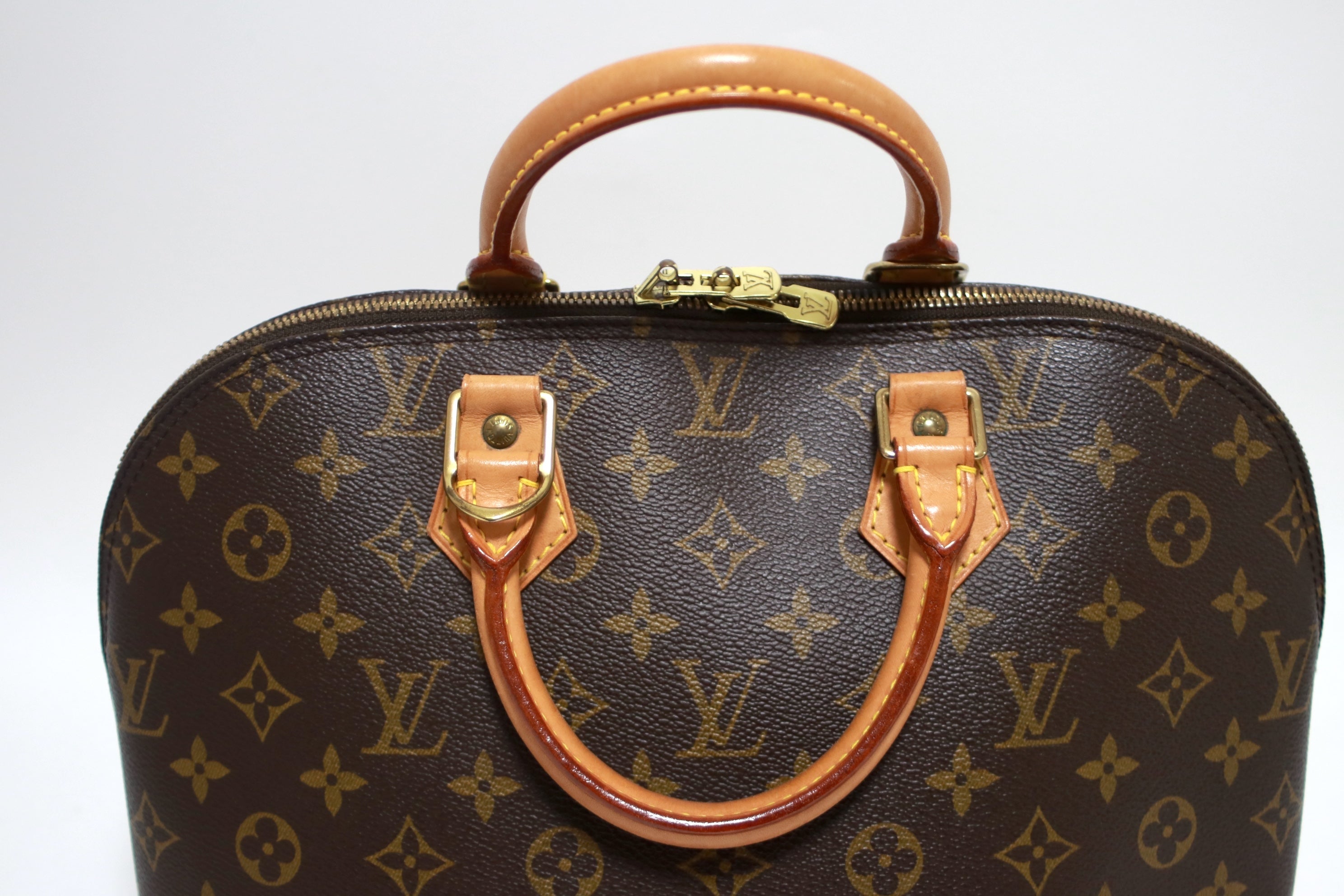 Louis Vuitton Alma Pm Handbag Used