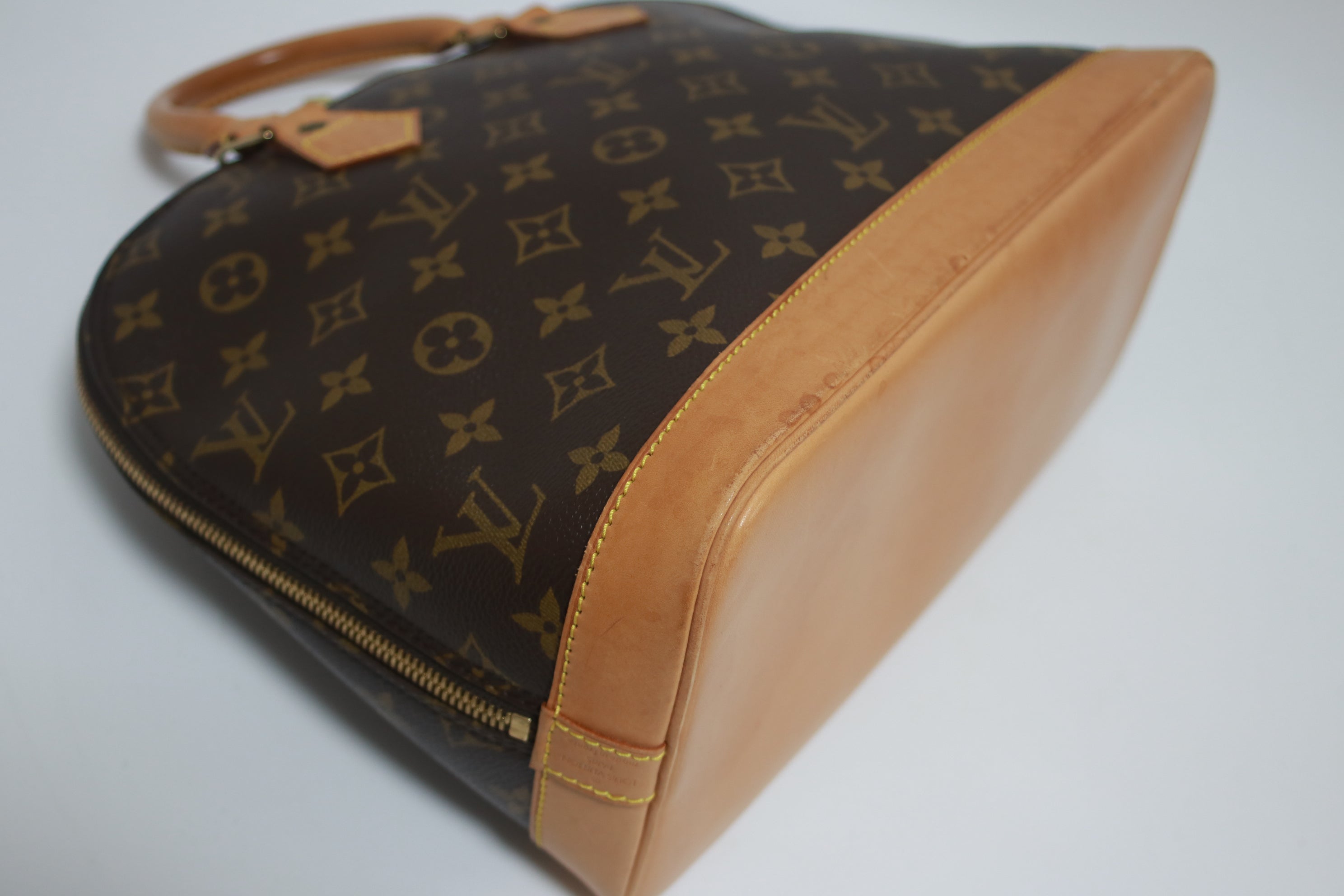 Louis Vuitton Alma Pm Handbag Used