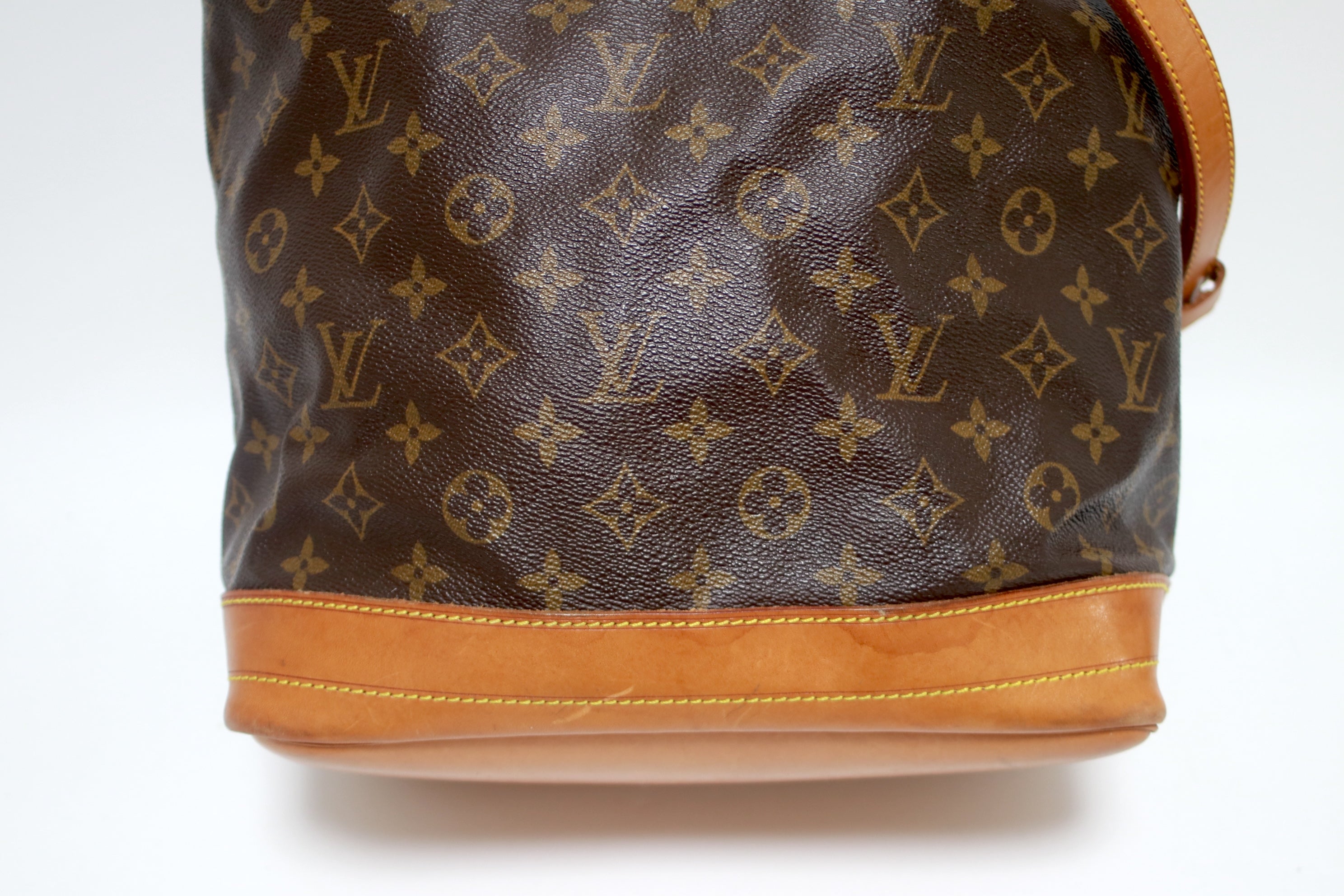 Louis Vuitton Noe GM Bucket Shoulder Bag Used