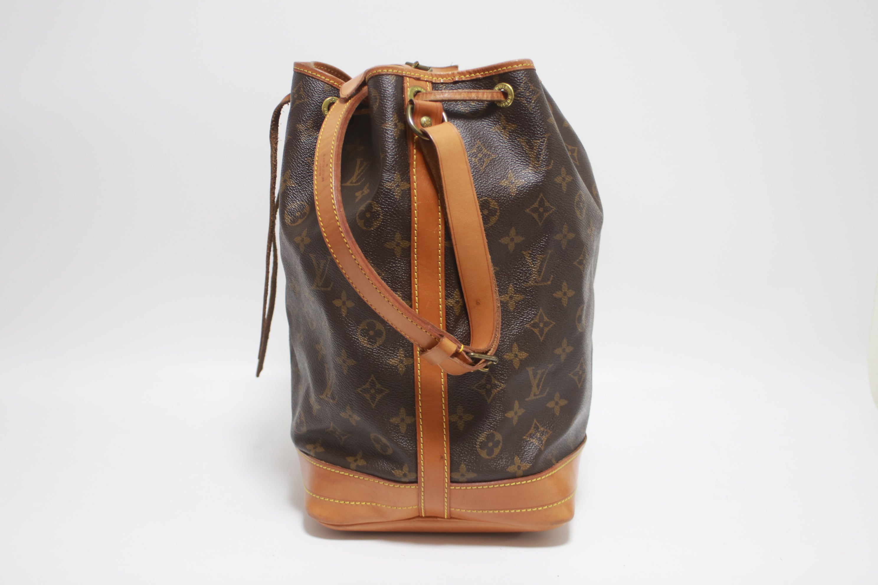 Louis Vuitton Noe GM Bucket Shoulder Bag Used