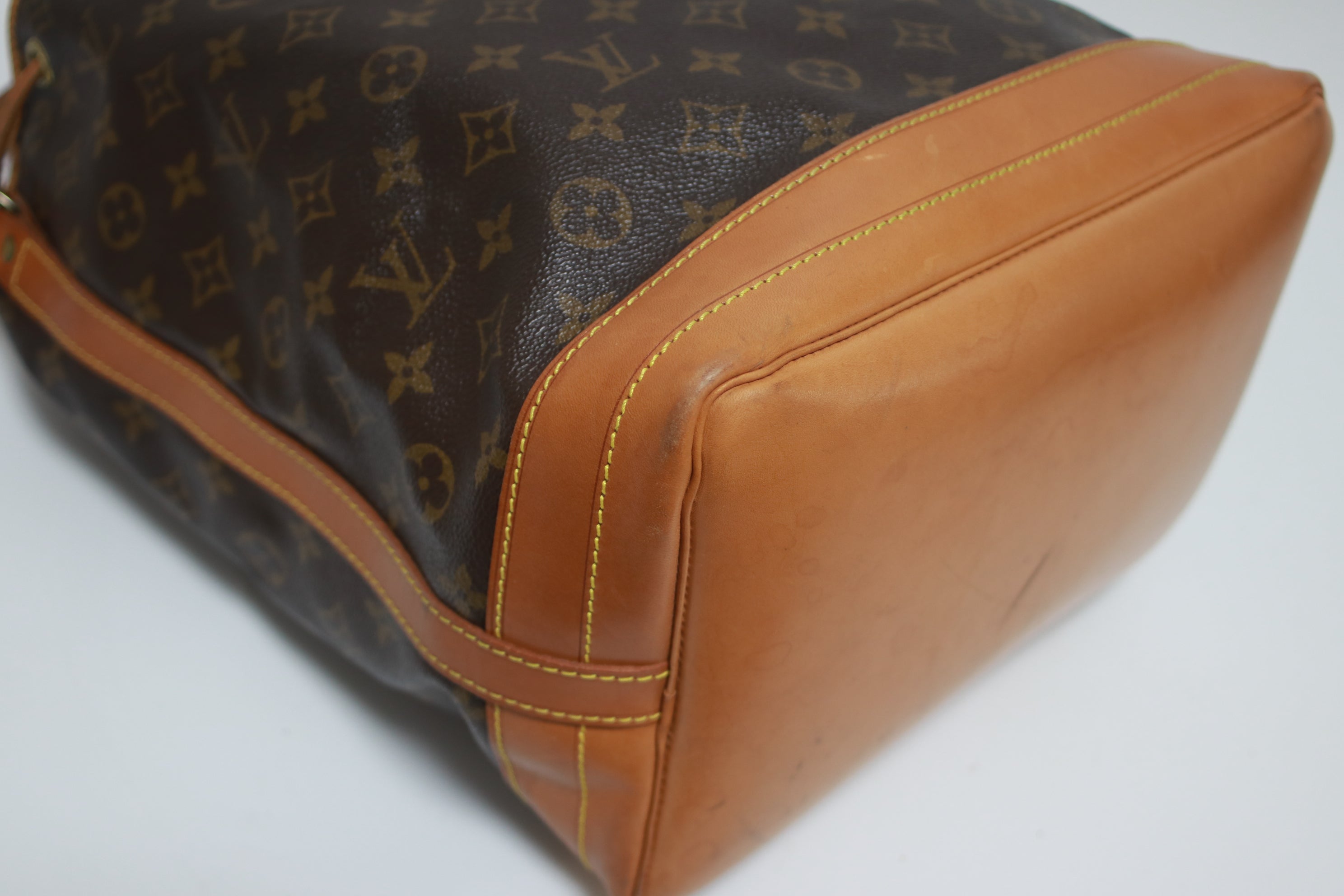 Louis Vuitton Noe GM Bucket Shoulder Bag Used