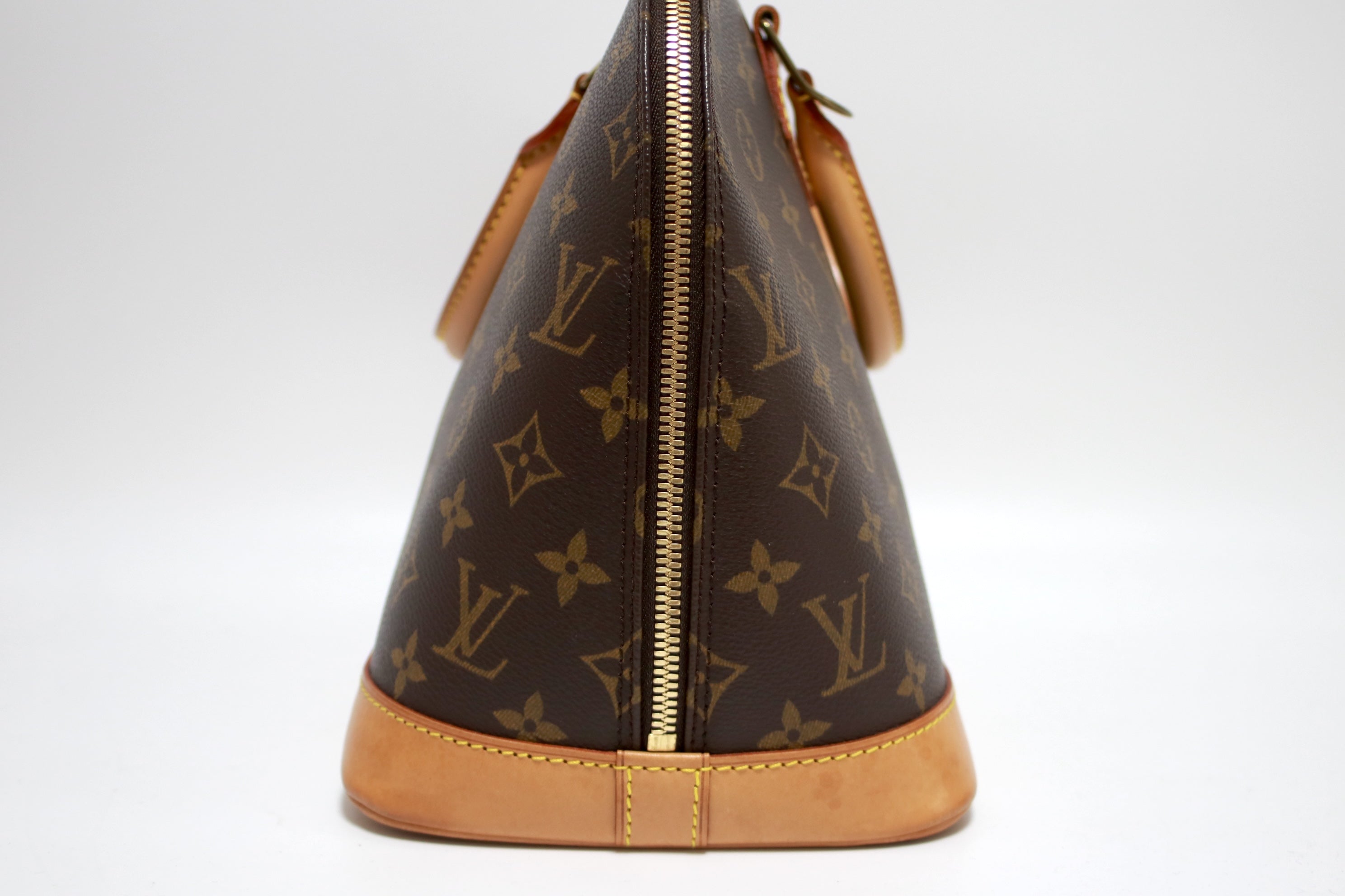 Louis Vuitton Alma Pm Handbag Used