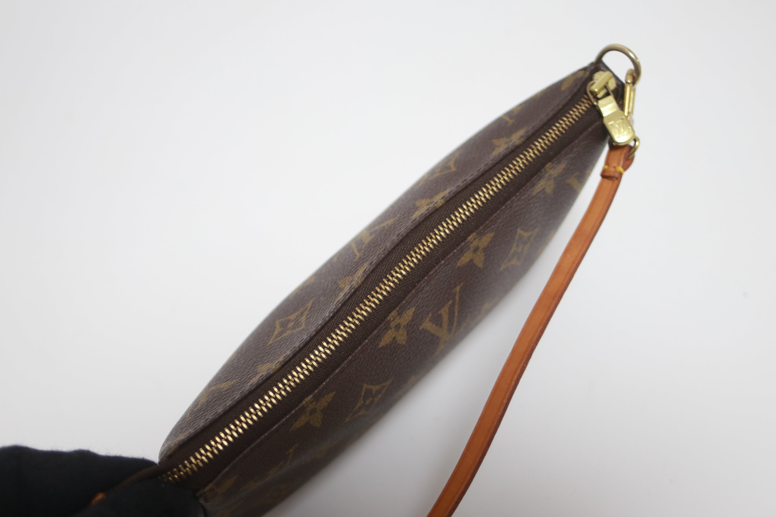 Louis Vuitton Pochette Accessories Used