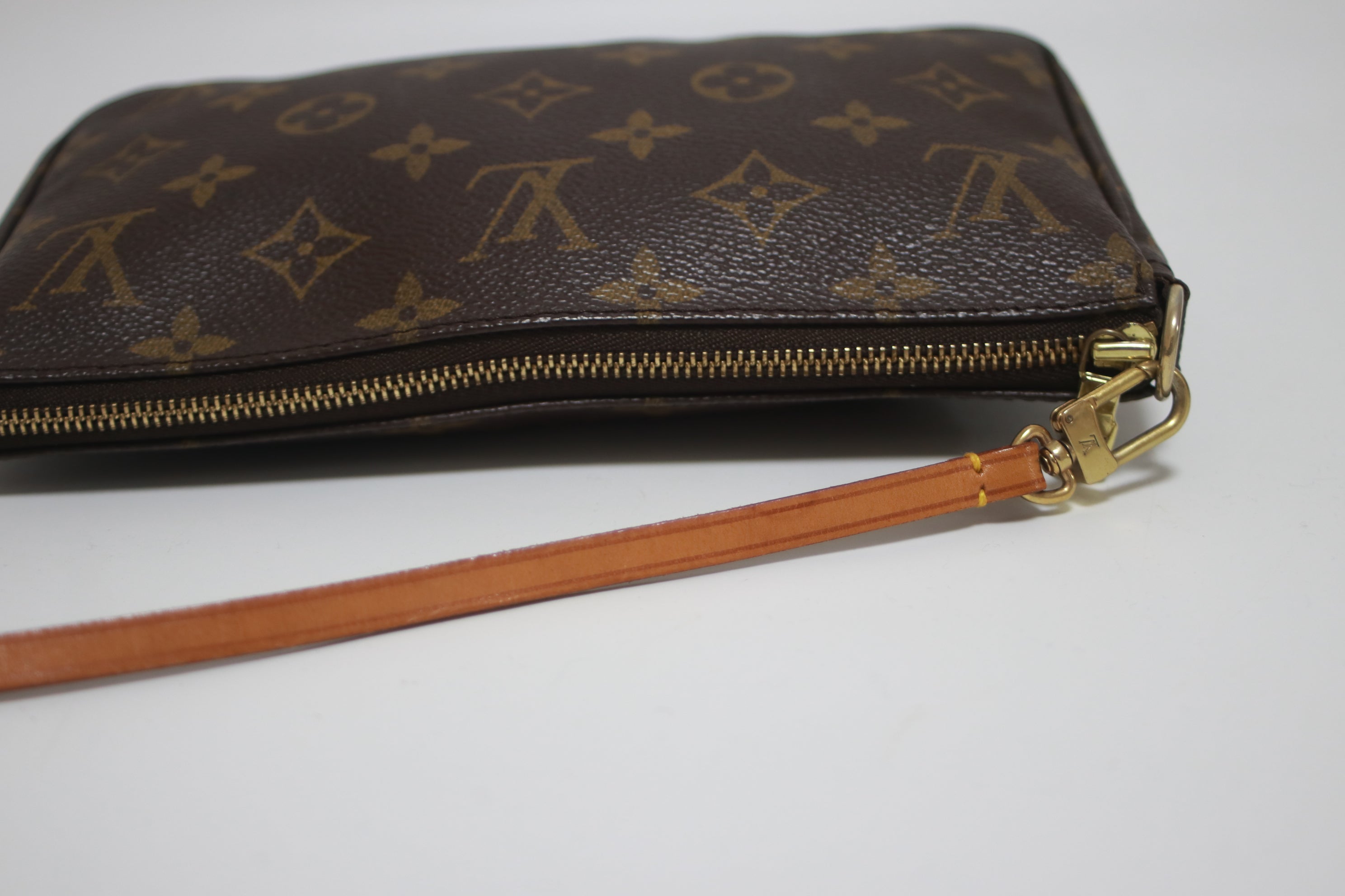 Louis Vuitton Pochette Accessories Used