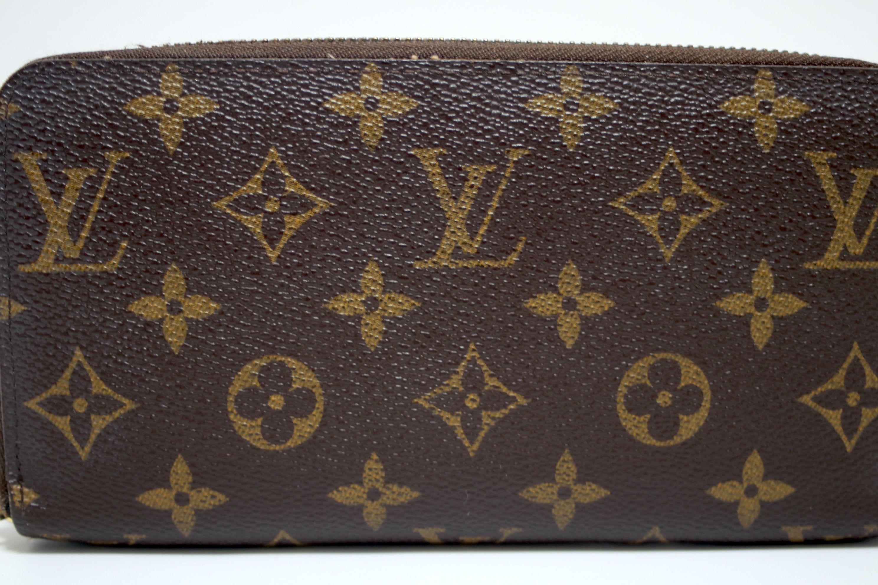 Louis Vuitton Zippy Long Wallet Used