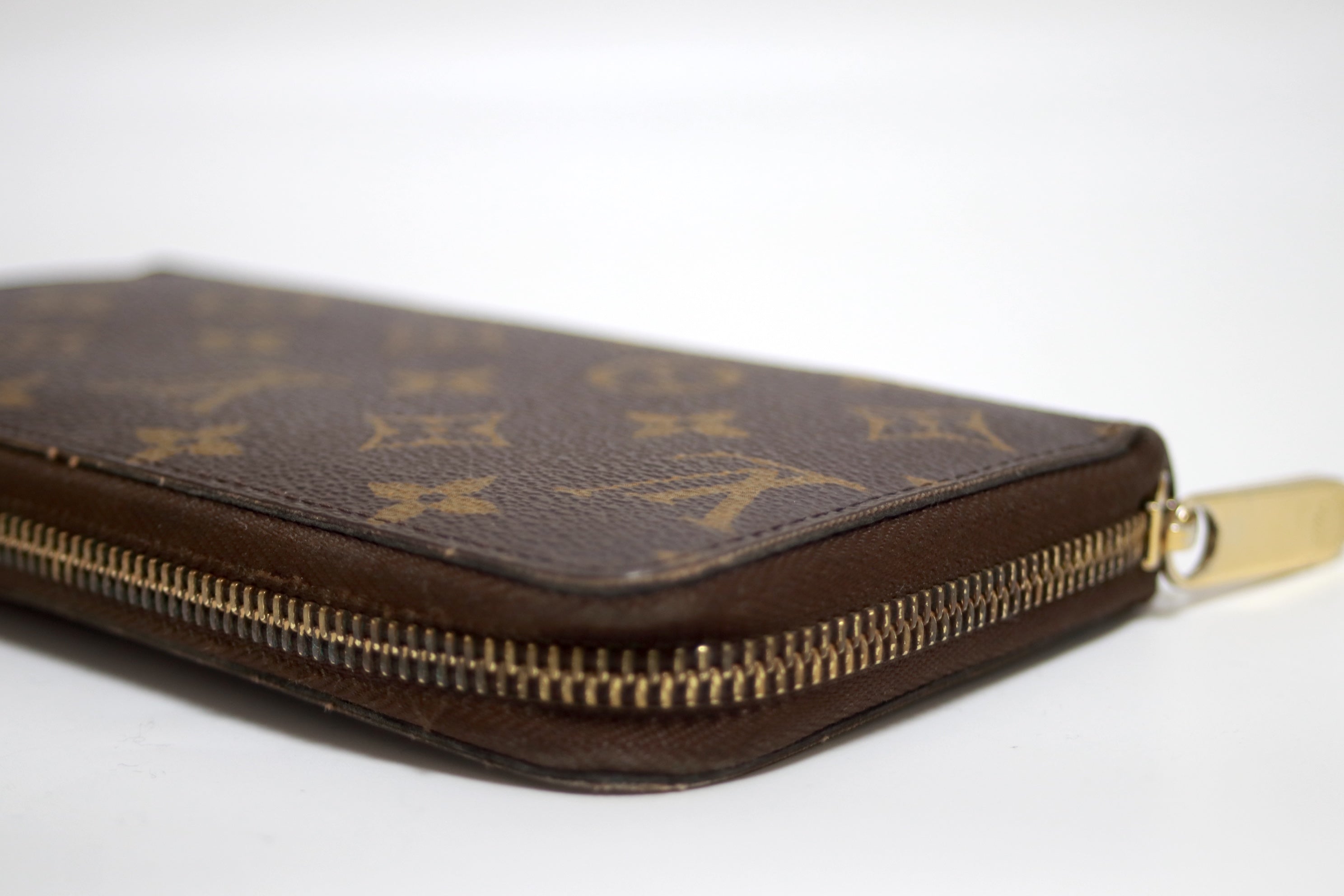 Louis Vuitton Zippy Long Wallet Used