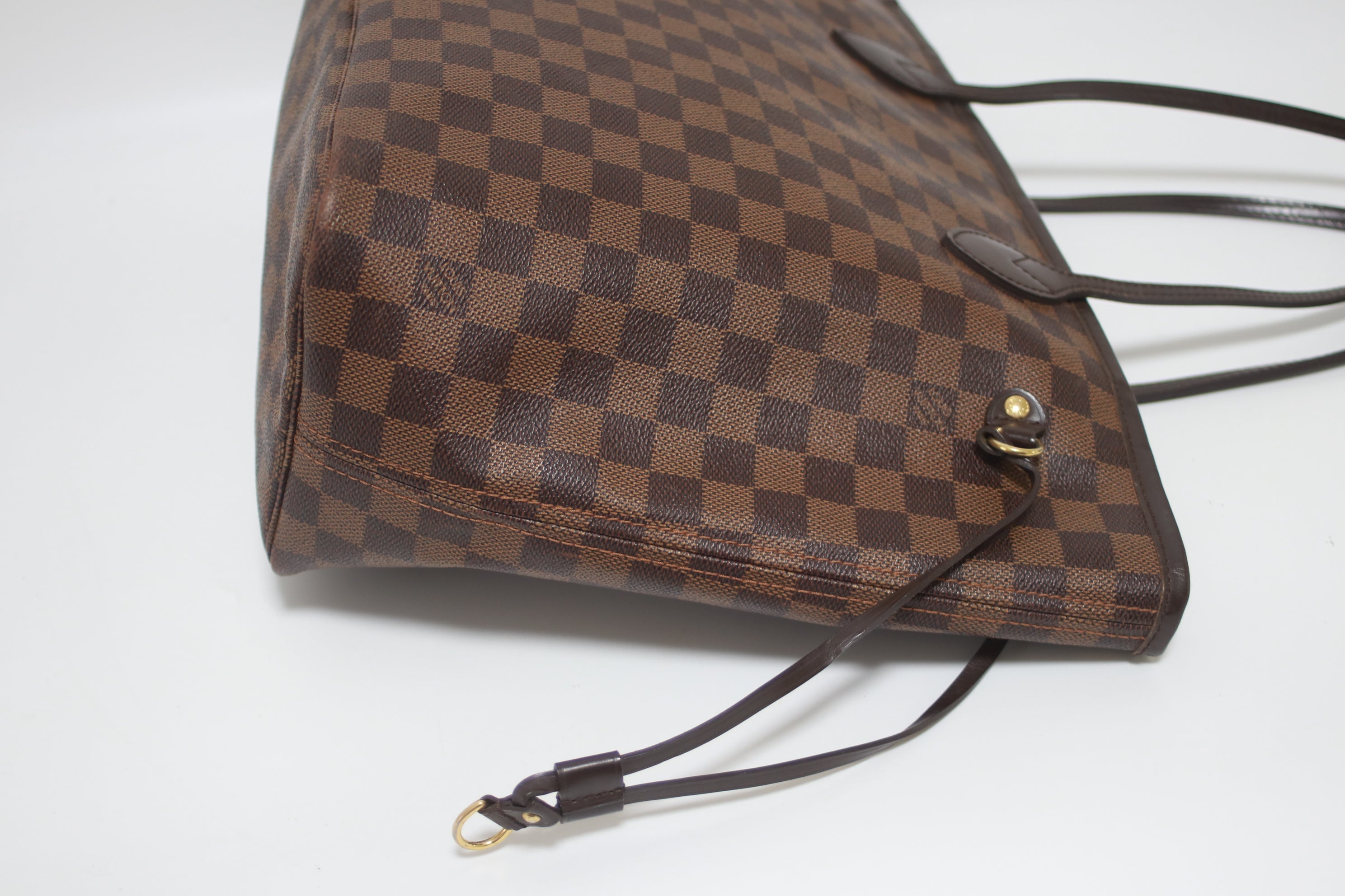 Louis Vuitton Neverfull MM Shoulder Tote Bag Used