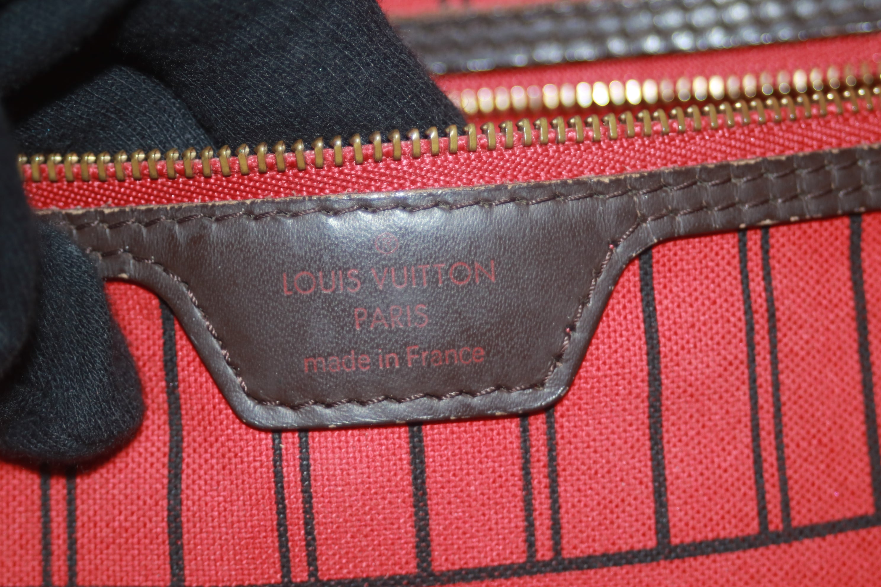 Louis Vuitton Neverfull MM Shoulder Tote Bag Used