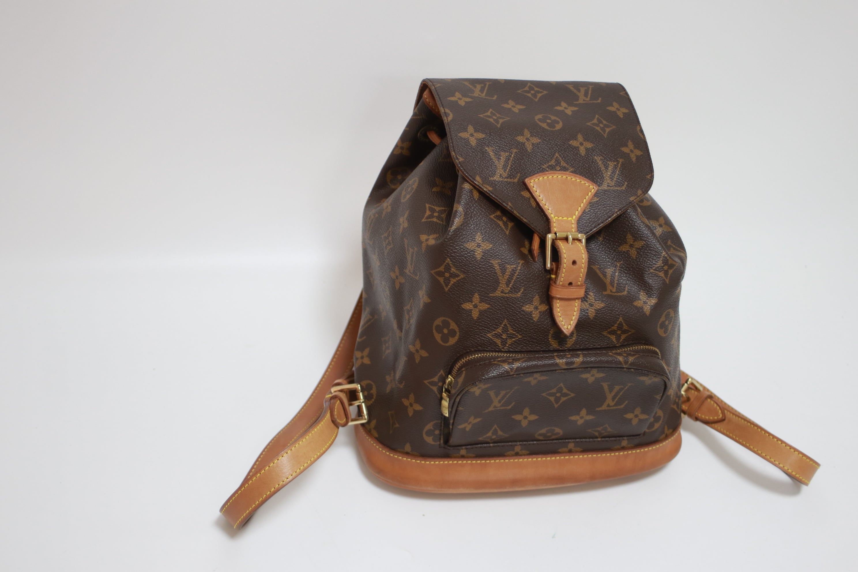 Louis Vuitton Montsouris MM Backpack Used (7528)